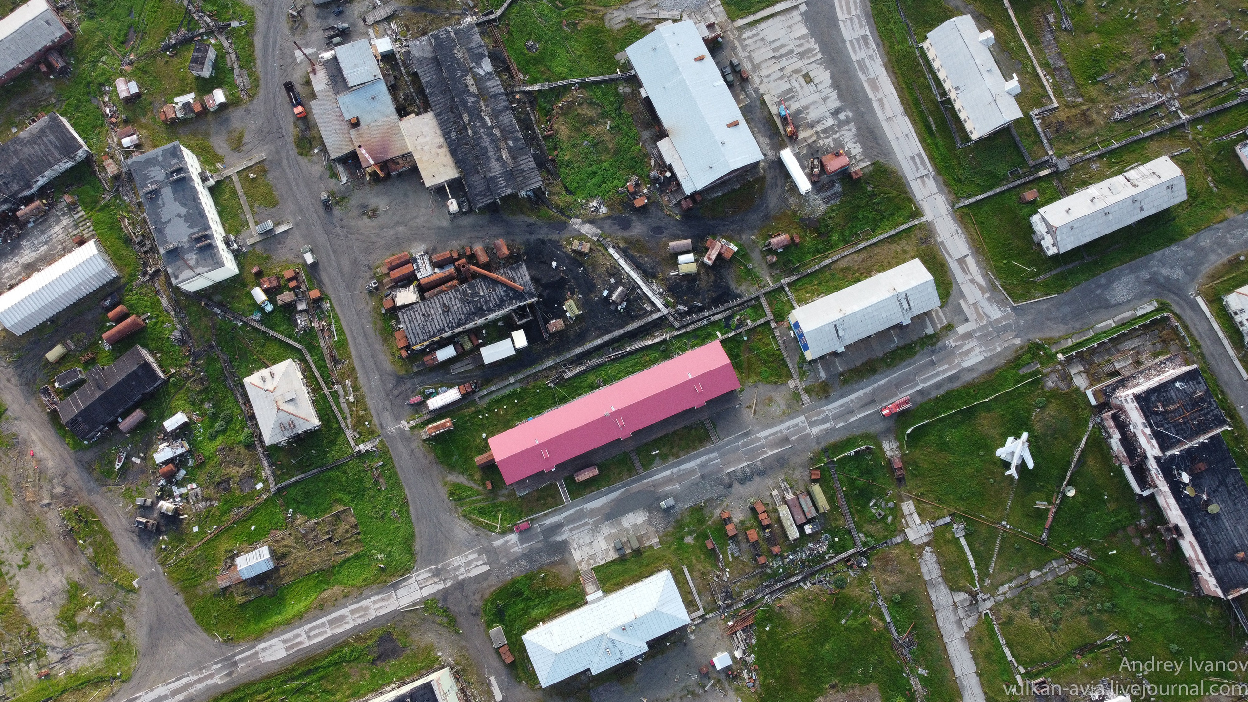 Амдерма — наука (2020 г.). Фотоальбом показывающий увлекательный мир авиации и мир медведей Андрея Иванова