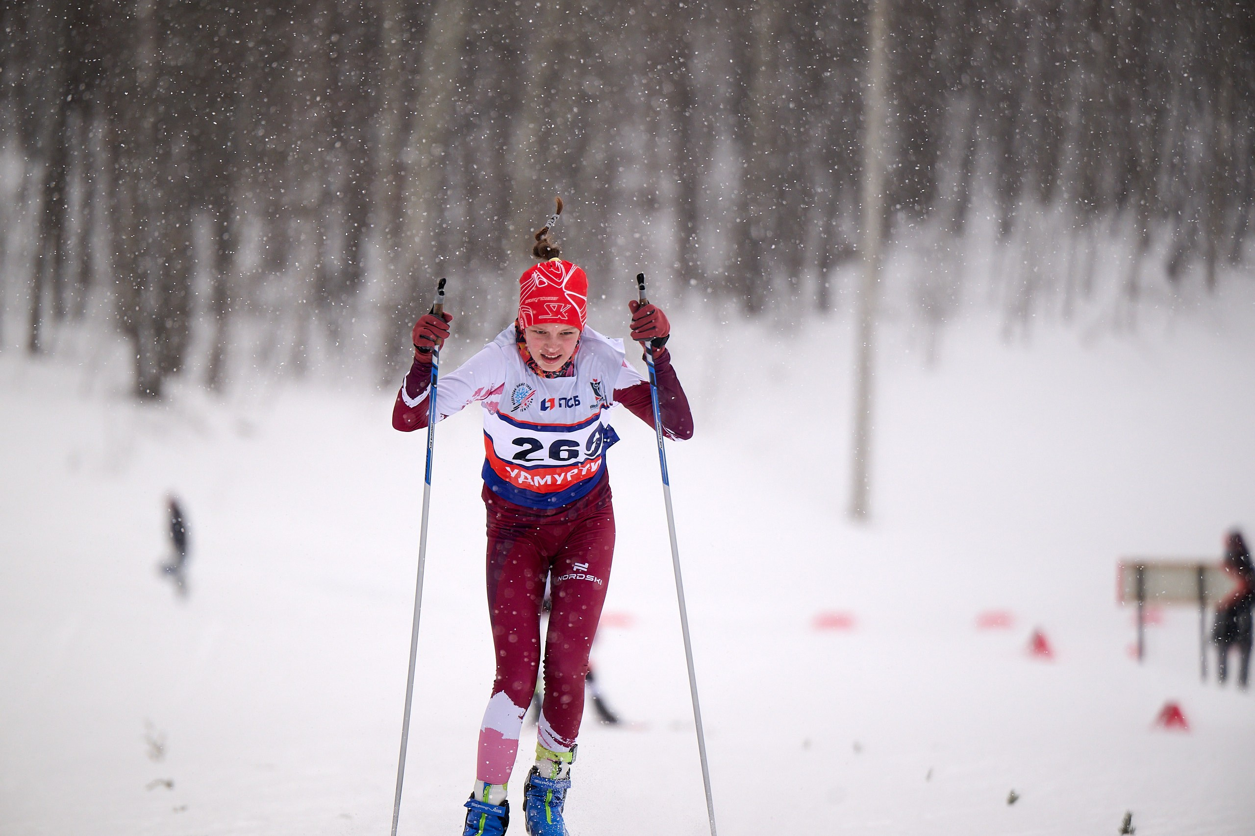 Всероссийские соревнования по лыжным гонкам «Пионерская правда». Ижевс. Спортивный репортажный фотограф в Ижевске Сергей Мерзляков