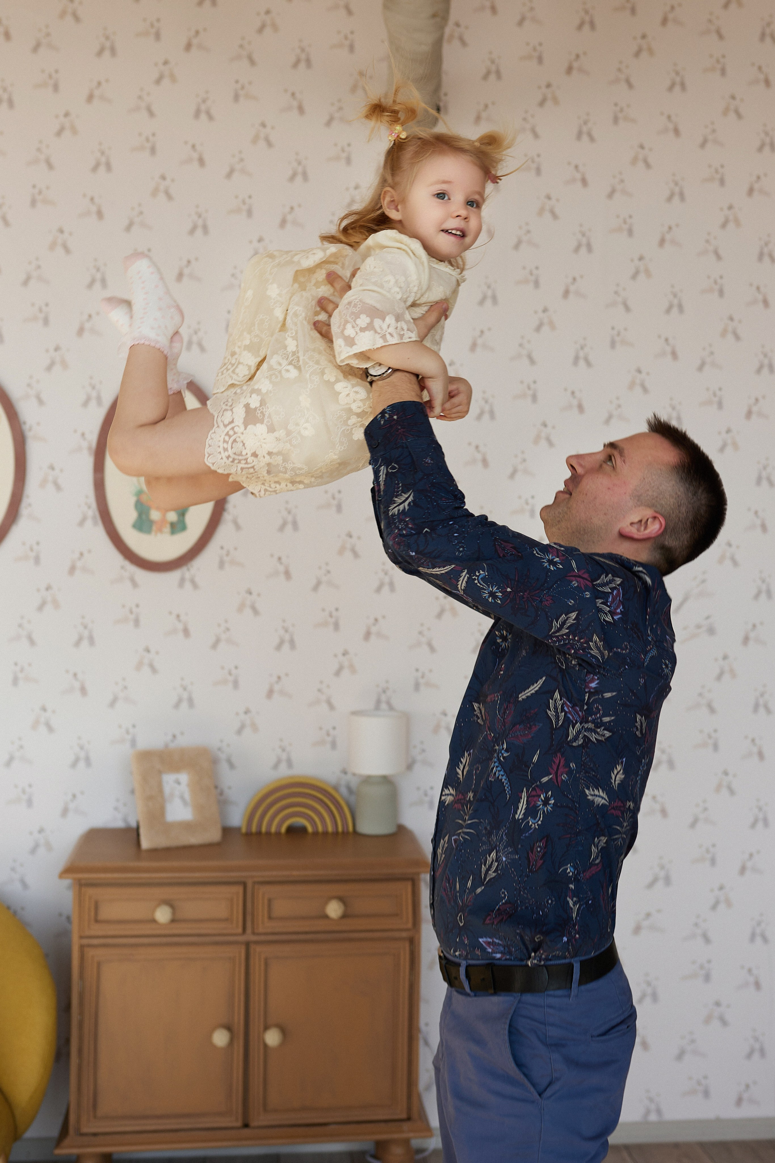 "Фотосессия семьи с малышом в фотостудии Минска"