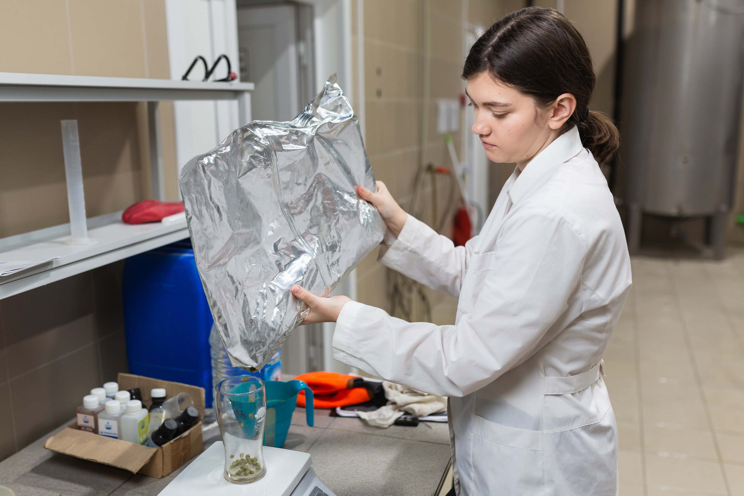 Фотографии с производства. Roman — Репортажный фотограф в Новосибирске