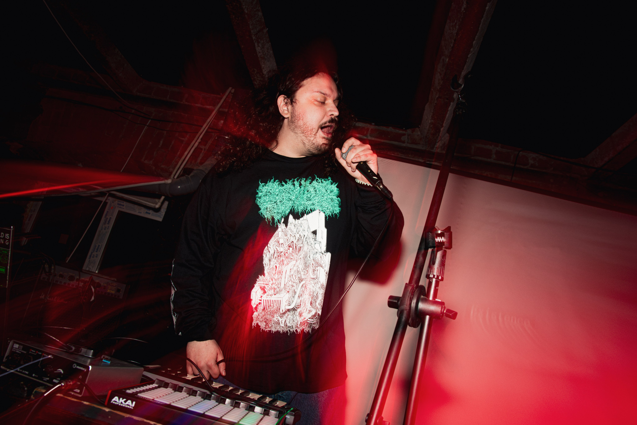 Lowfloor & Smyčka & Supruga 30.10.2025. Репортажный фотограф в Москве Legiodot