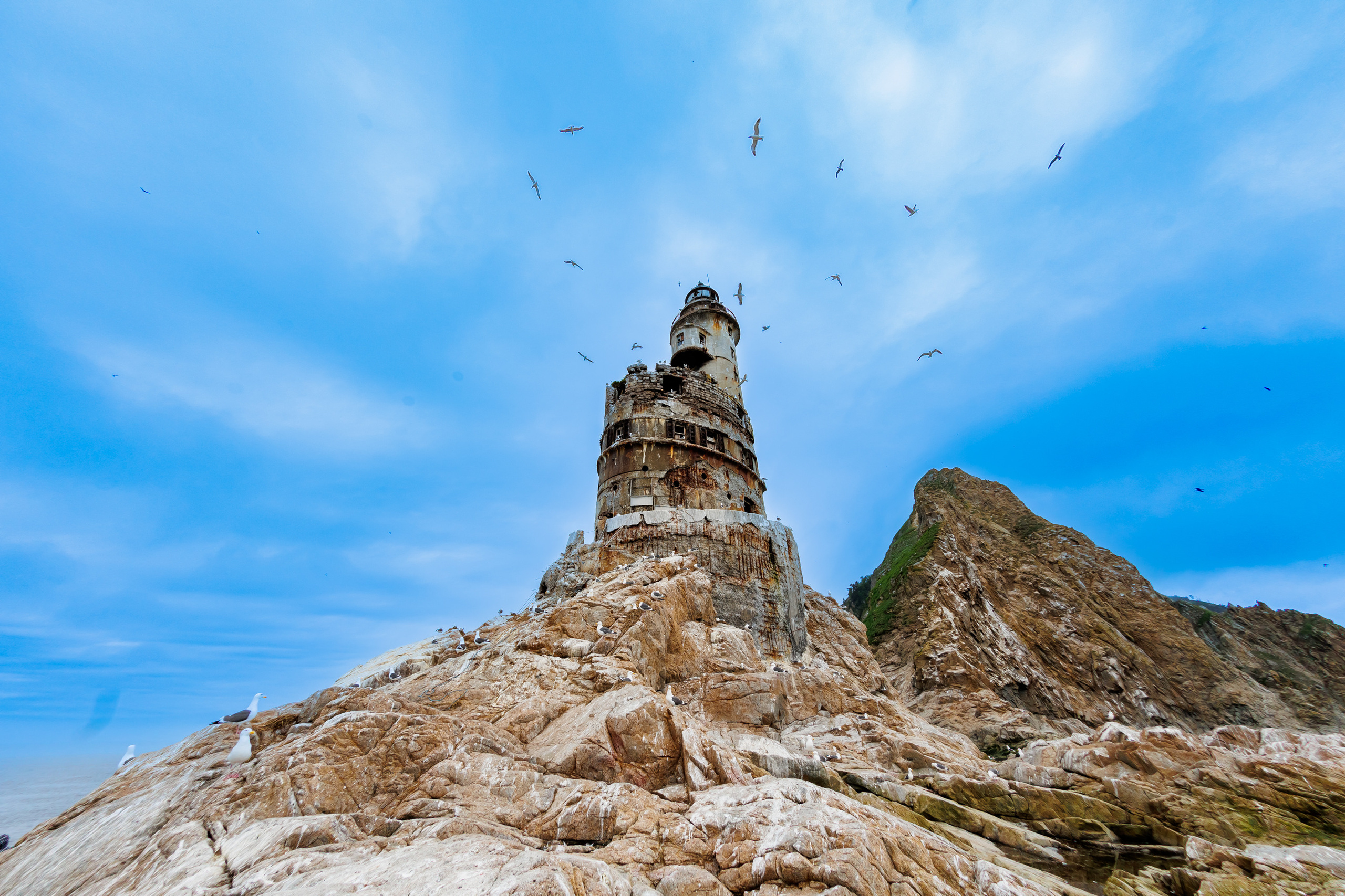 Маяк Анива. Свадебный, семейный и репортажный фотограф в Южно-Сахалинске Артур Петросян