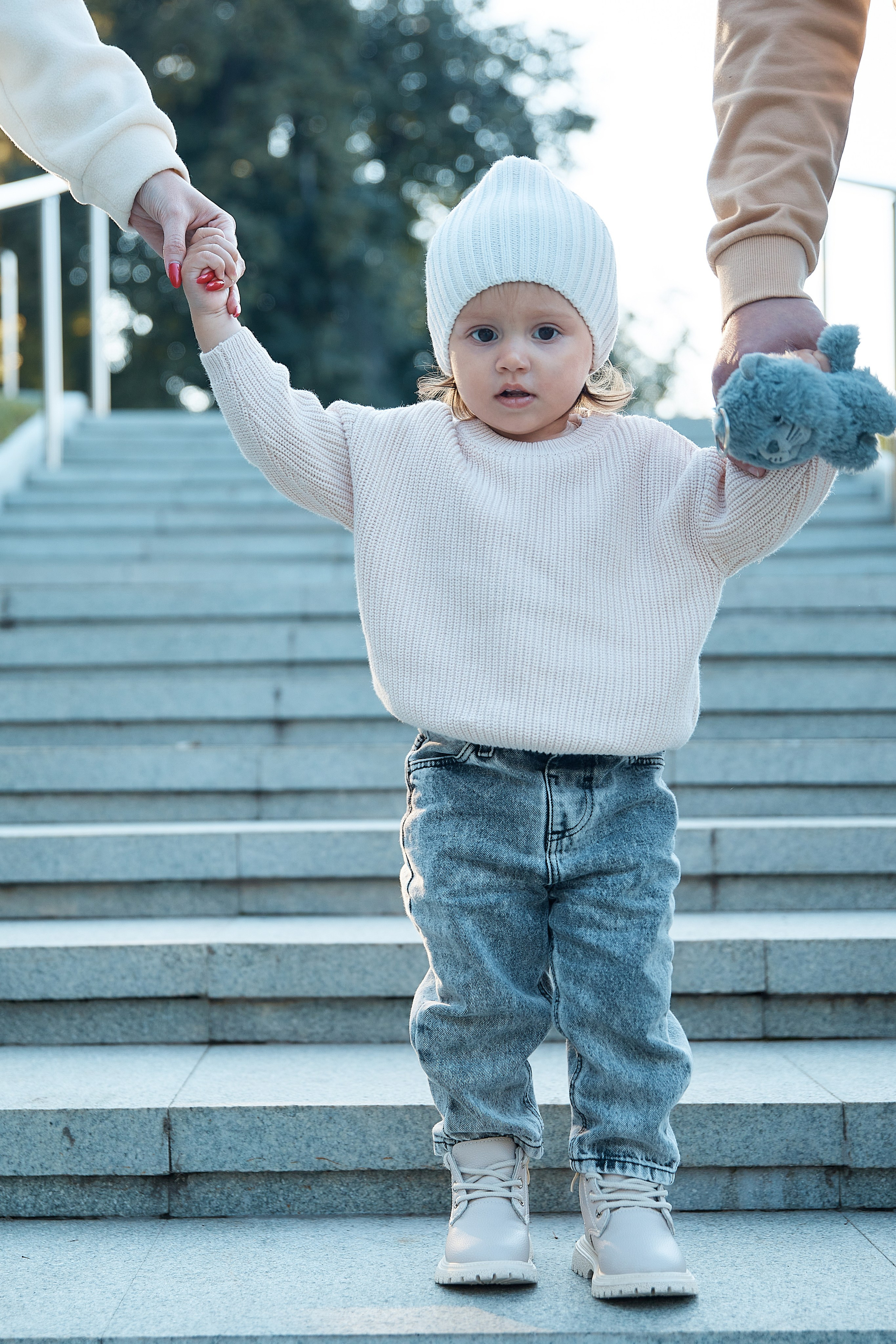 Прогулка в Алесандровском саду. Надя и Дима с дочей. Татьяна Бабаева — Фотограф