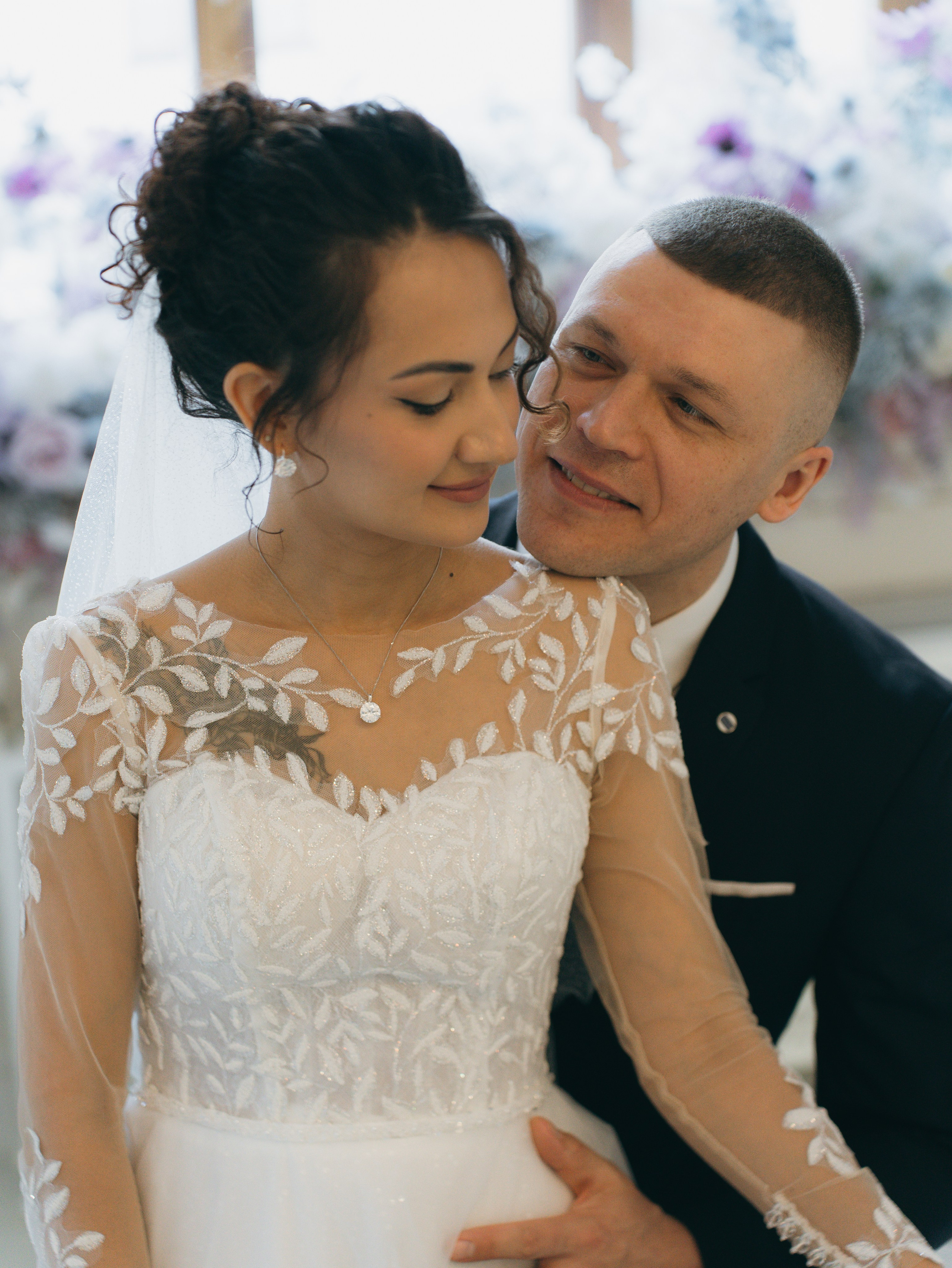 Свадебная фотосессия в загсе. Фотограф из Екатеринбурга Алена Мусалимова