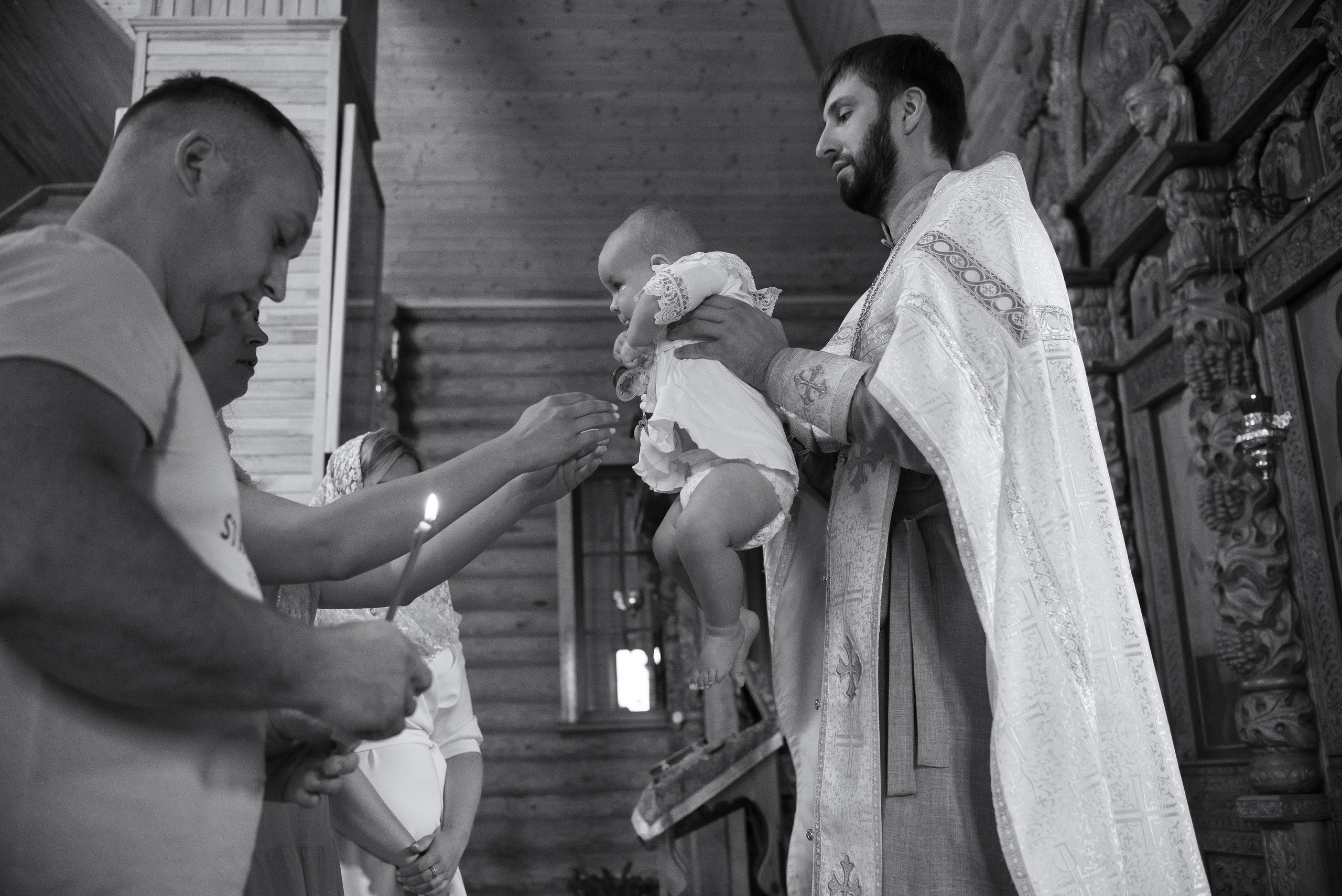 Крещение Софии в хр.Георгия Победоносца в Смиловичах. Семейный фотограф на выписку из роддома и крещение Минск Настя Гришук