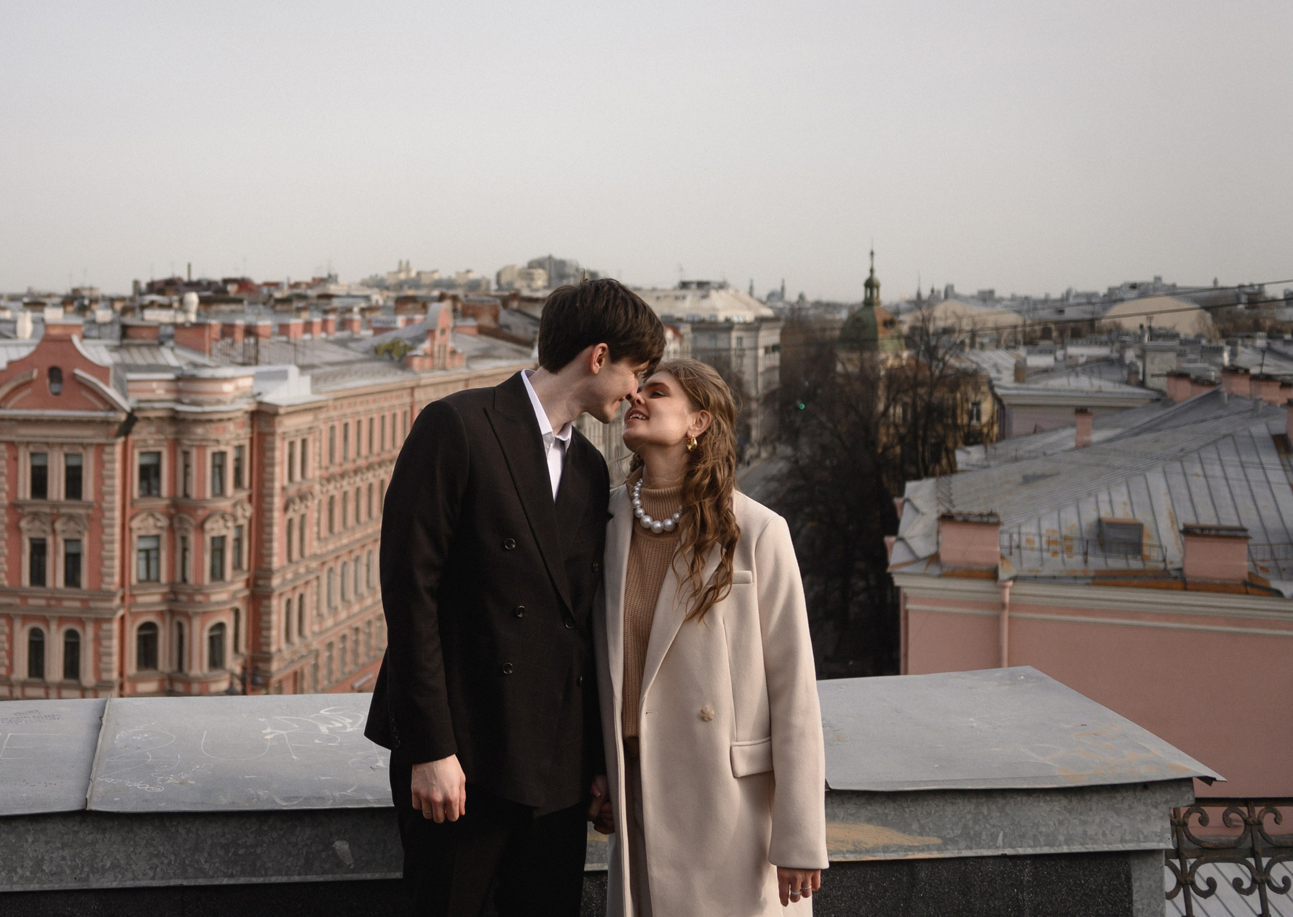 Питерский свадебный ужин и крыши…). Свадебный фотограф Тюмень Анастасия Битная