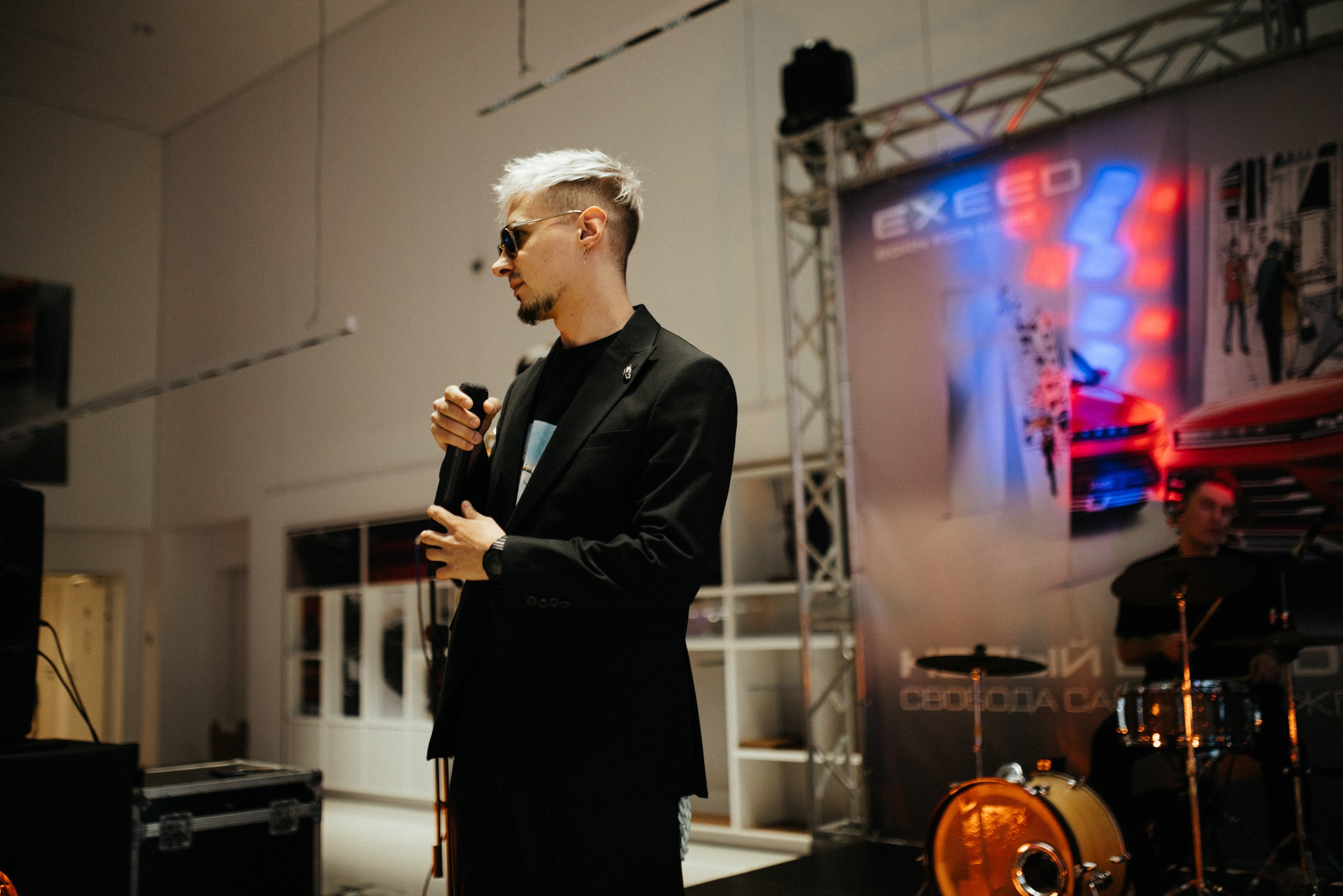 Открытие автосалона Exeed. Портретный и репортажной фотограф Алексей Волков. Москва, Оренбург