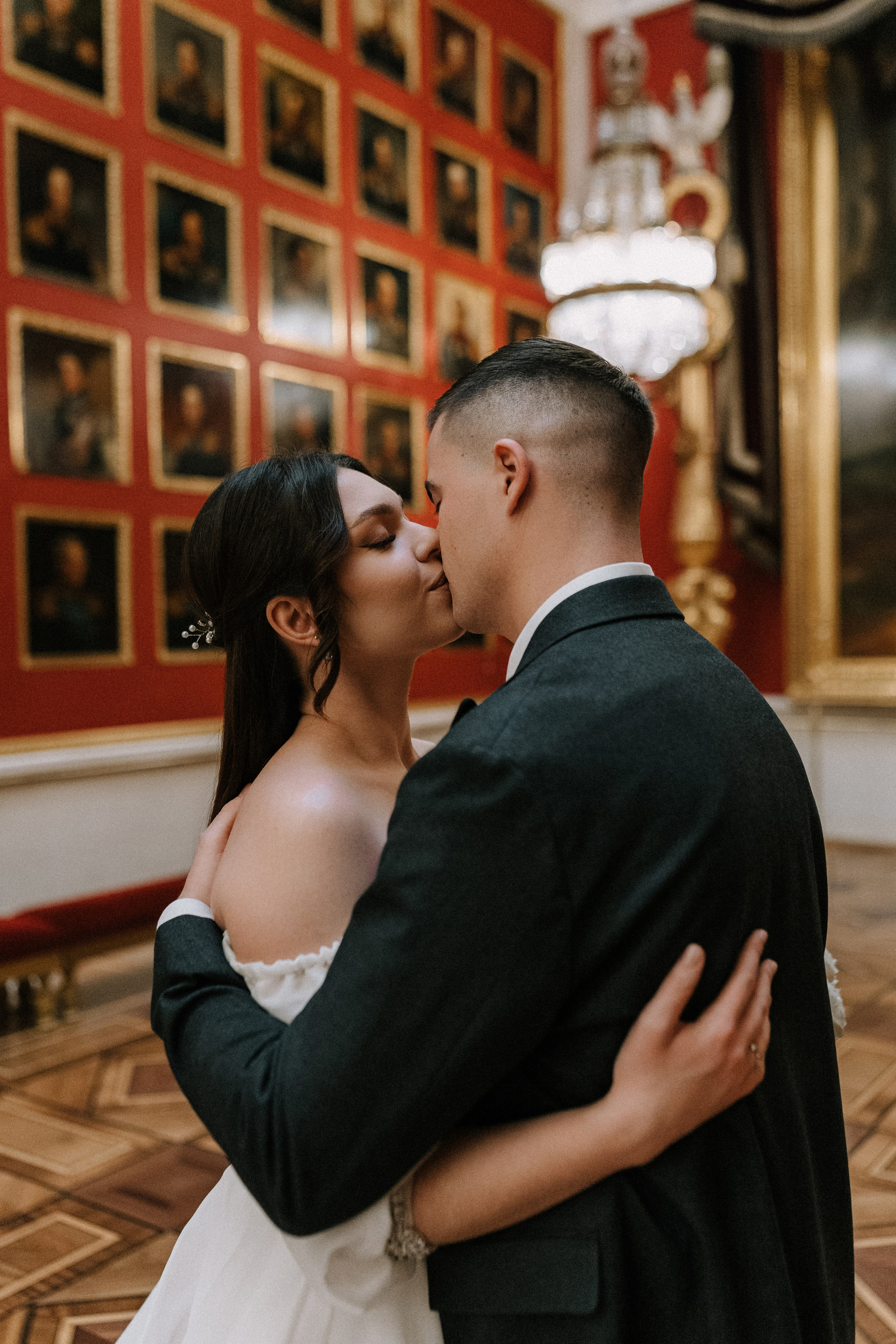 Ксения и Эдуард с пленкой 35 mm. Фотограф в Санкт-Петербурге Юлия Гербель