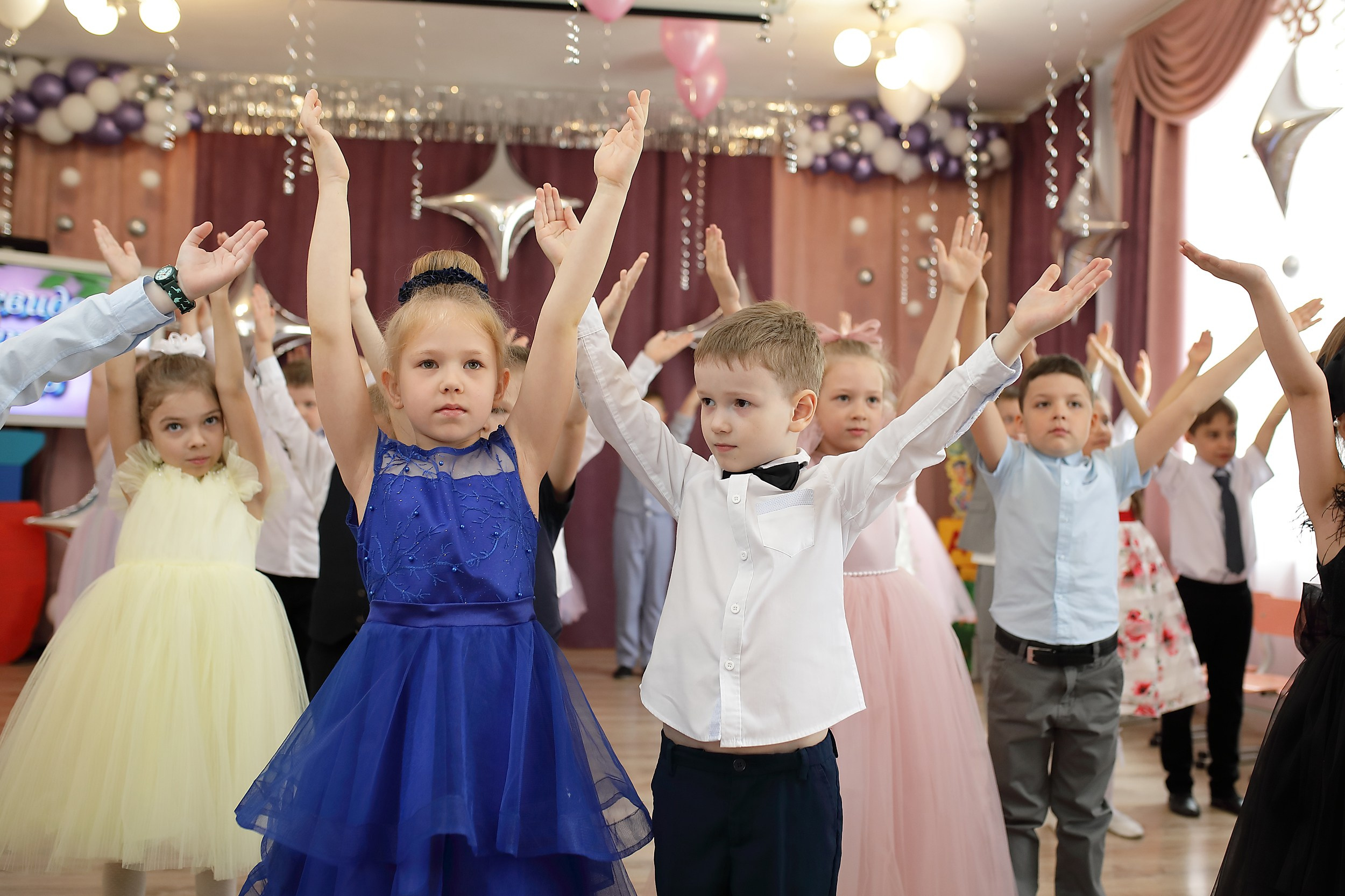 танец детей 