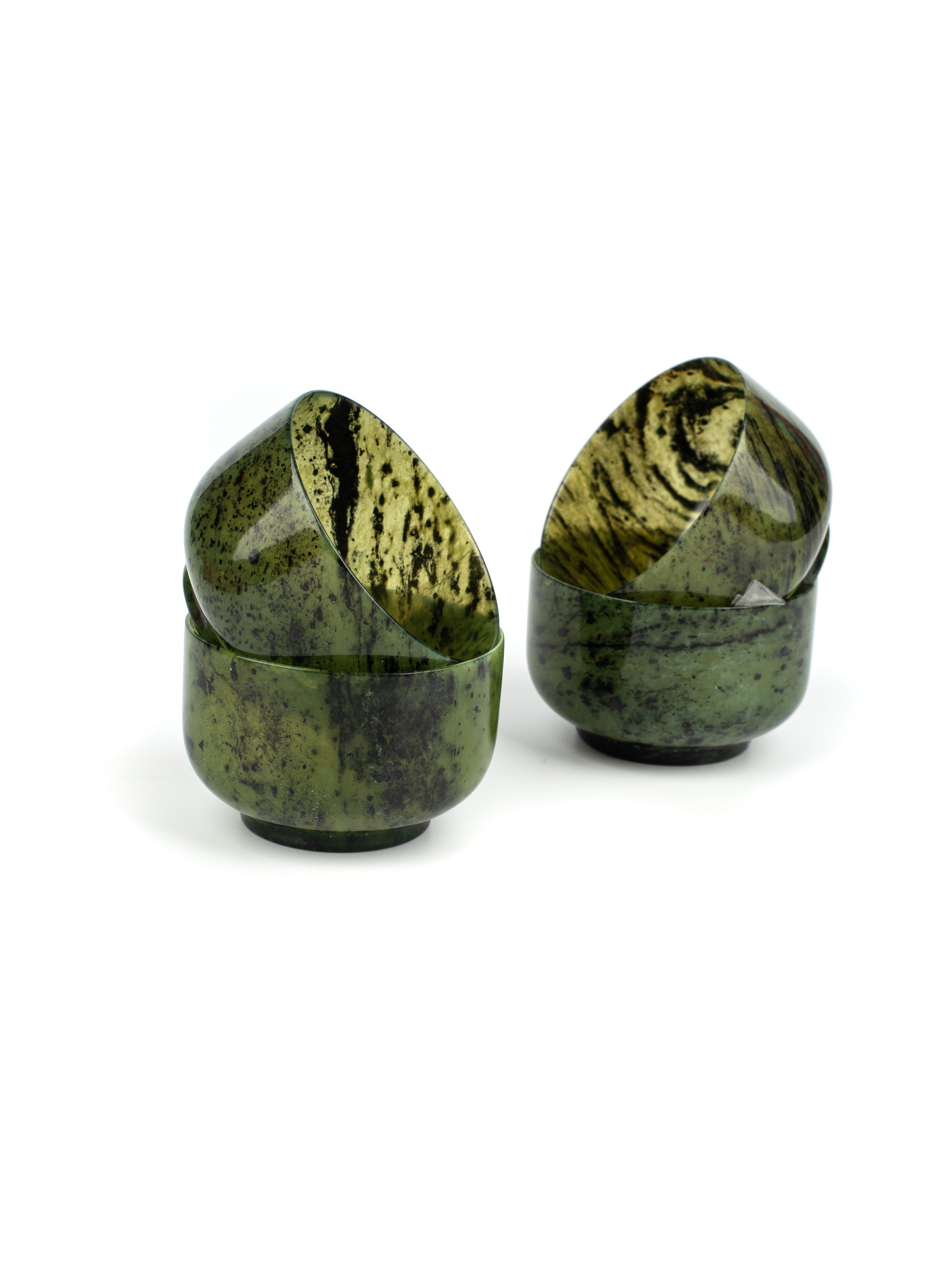 Предметное фото в Москве. Тишина камня: нефритовый ритуал. MaraClub Foto предметное фото для сайта и маркетплейсов в Москве и области