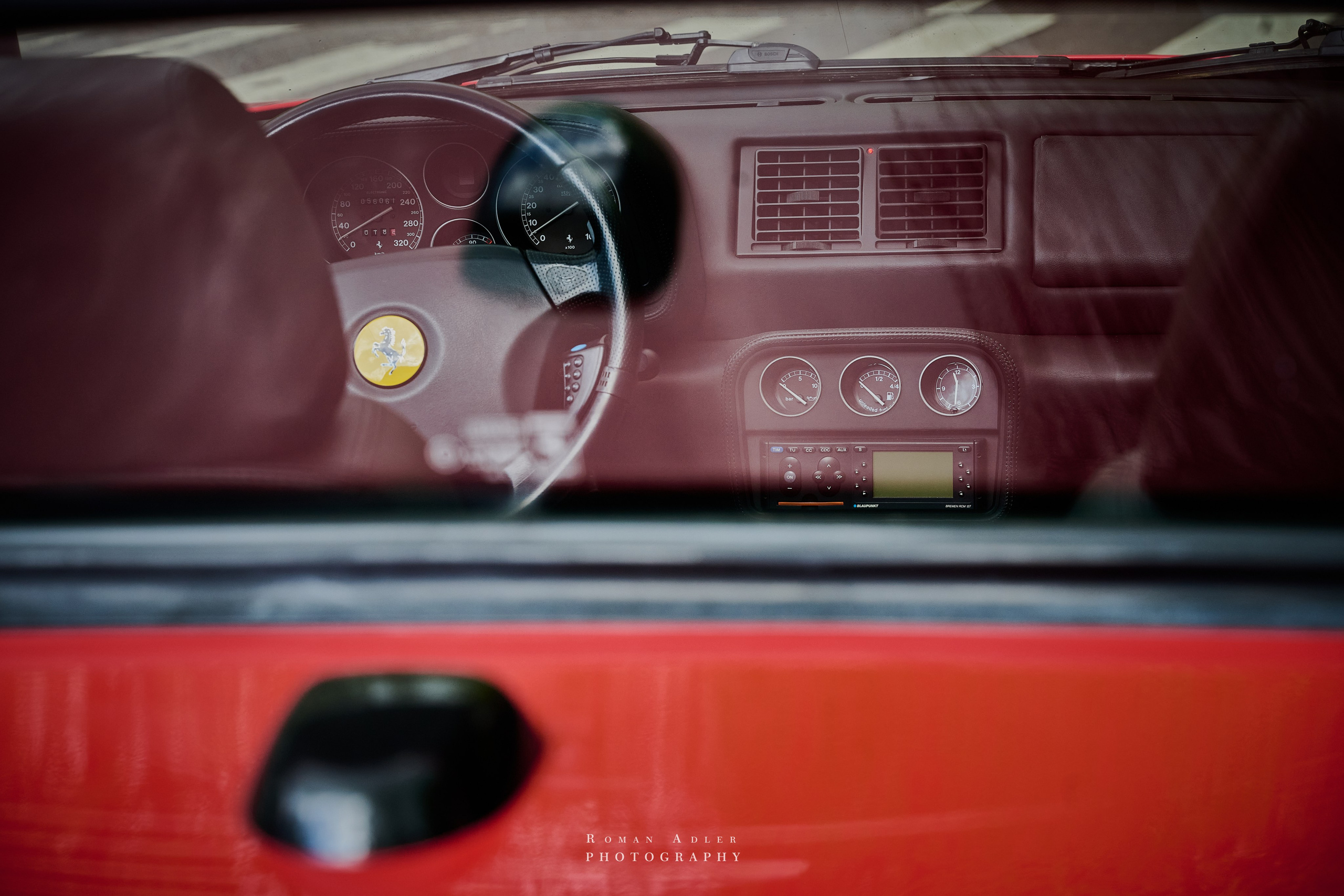 Ferrari 355 GTS. Фотограф Роман Адлер