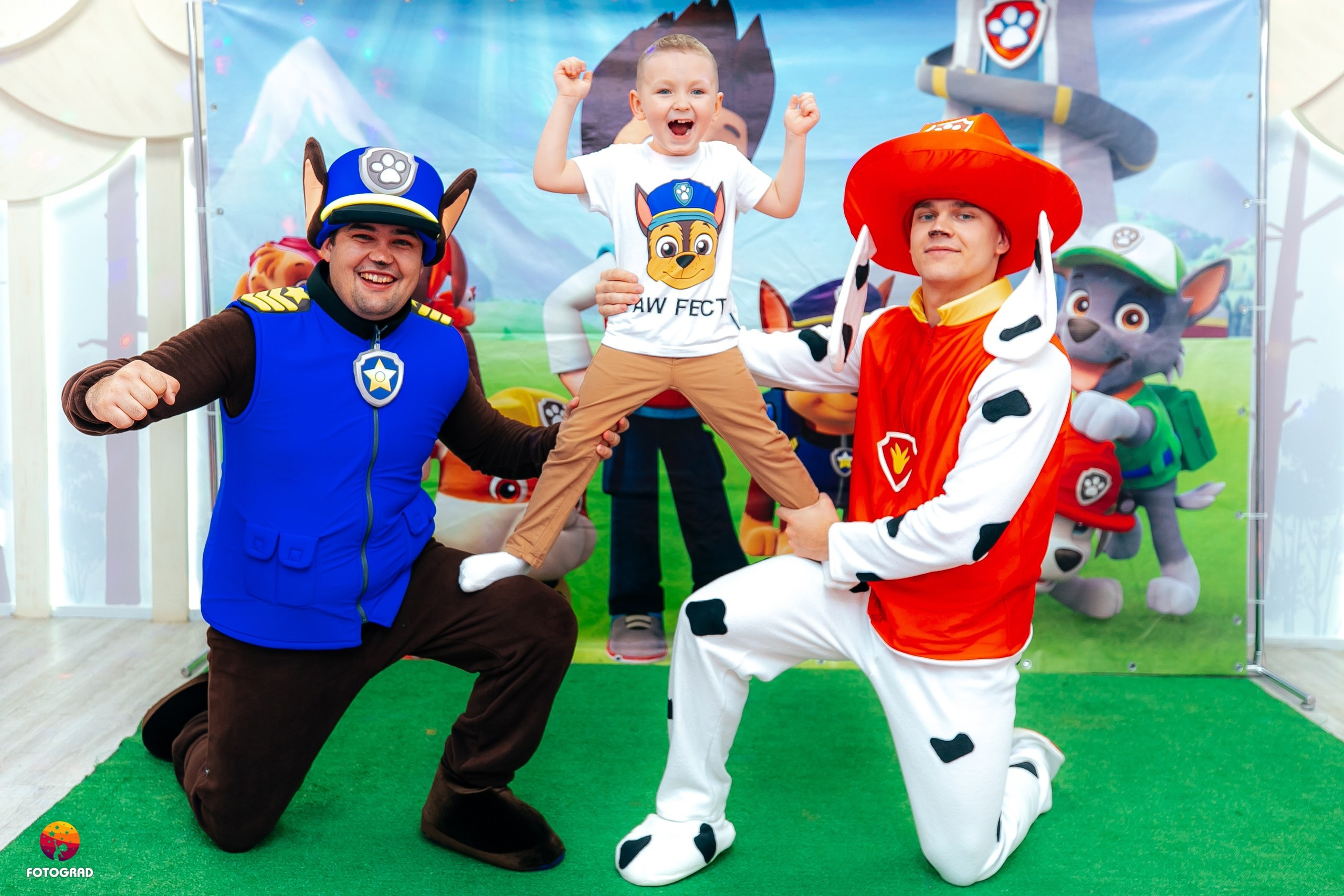 Команда специалистов в мире фотографии и видео. Детский фотограф, семейный фотограф