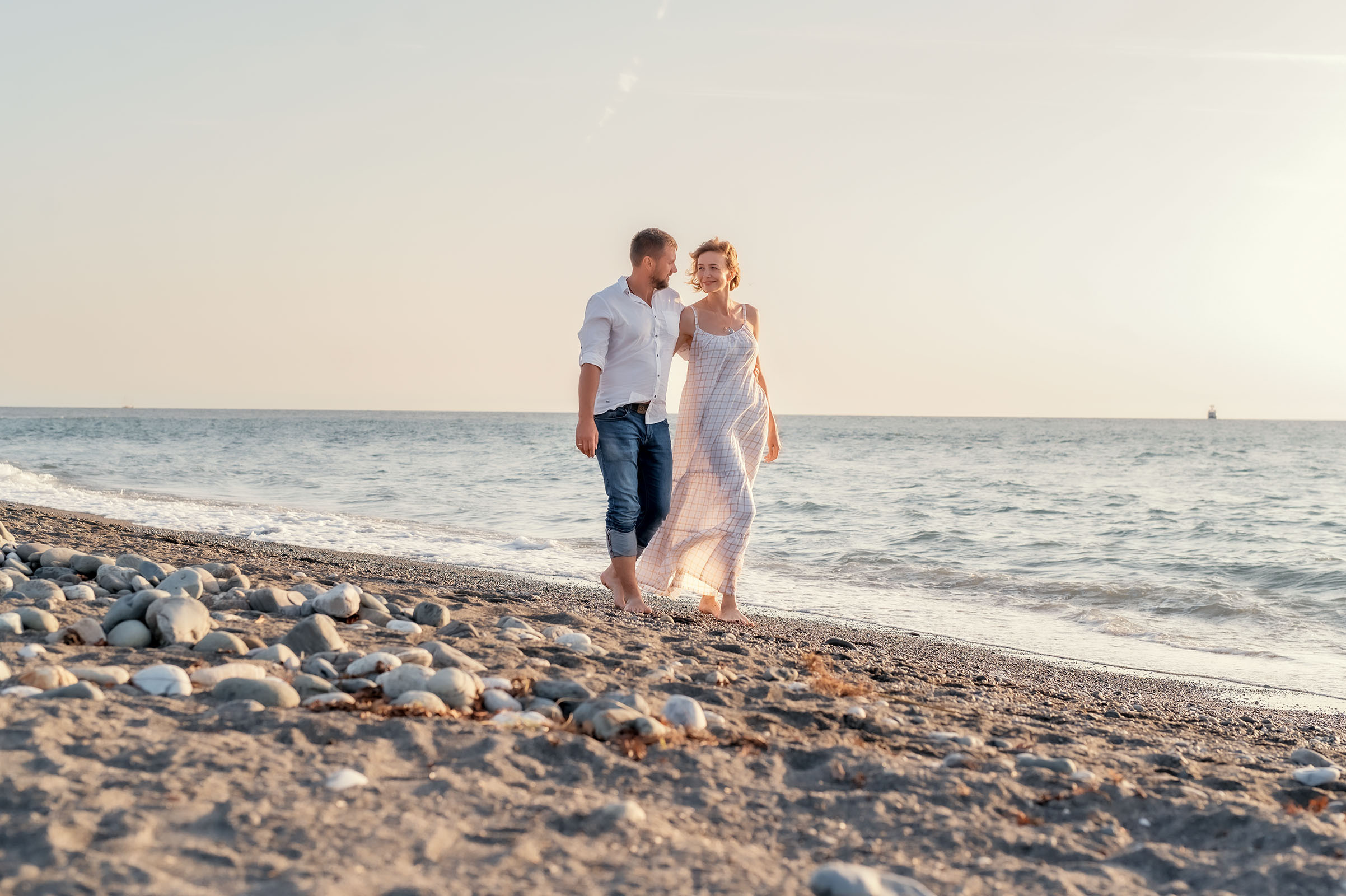 Любовь на берегу у моря в Сочи