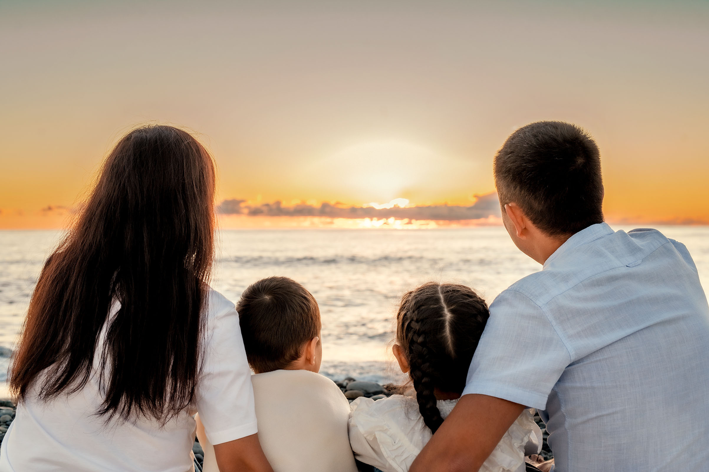 Семейная фотосессия на закате в Сириусе.