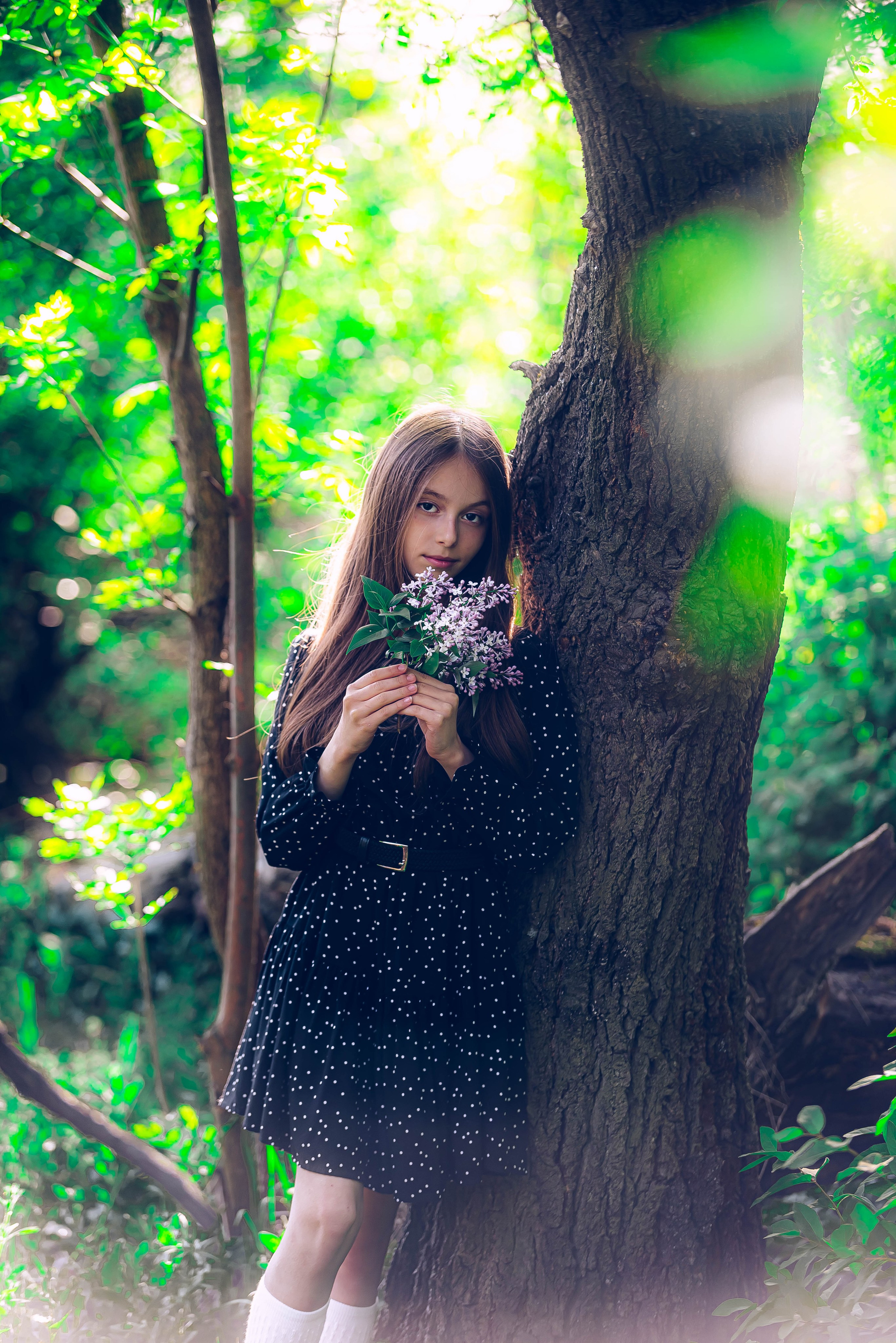 Анютка в сиреньке. Арт-фотограф Евгений Матвиенко