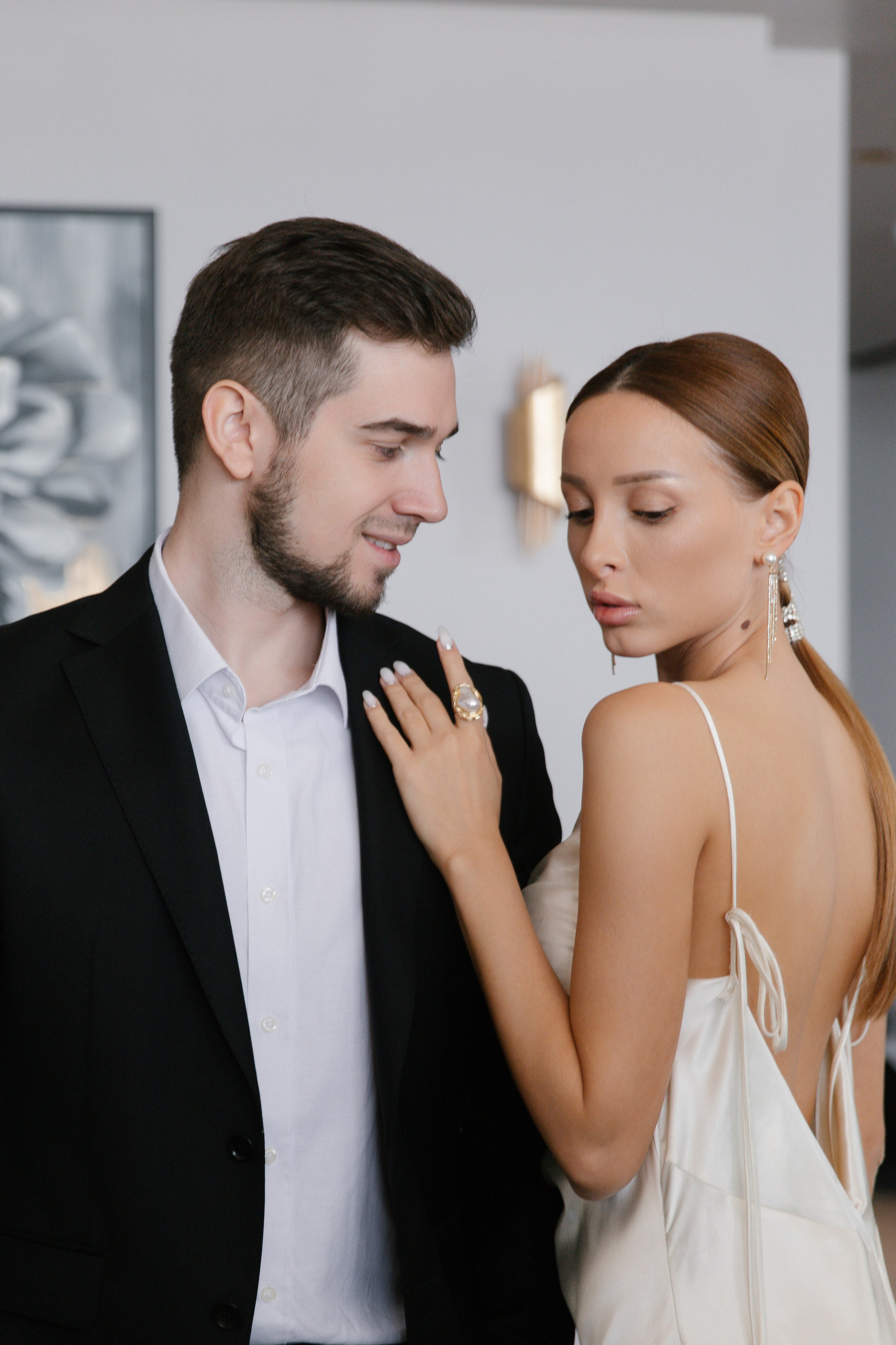 Совместные сборы в отеле. Свадебный фотограф Полина Панина