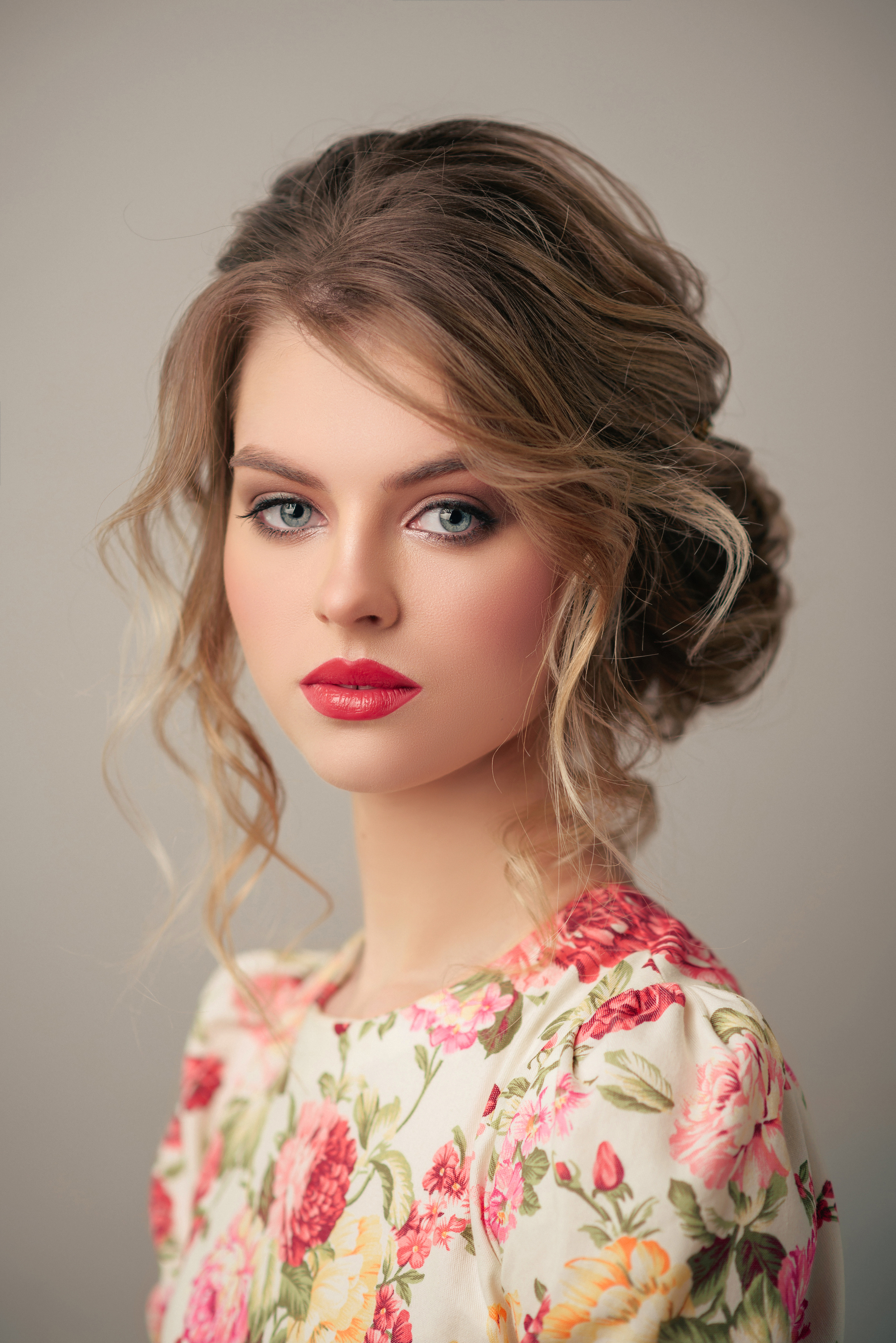 Портфолио стилиста, портрет, макияж, ретушь. Фотограф в Санкт-Петербурге Юлия Стехова