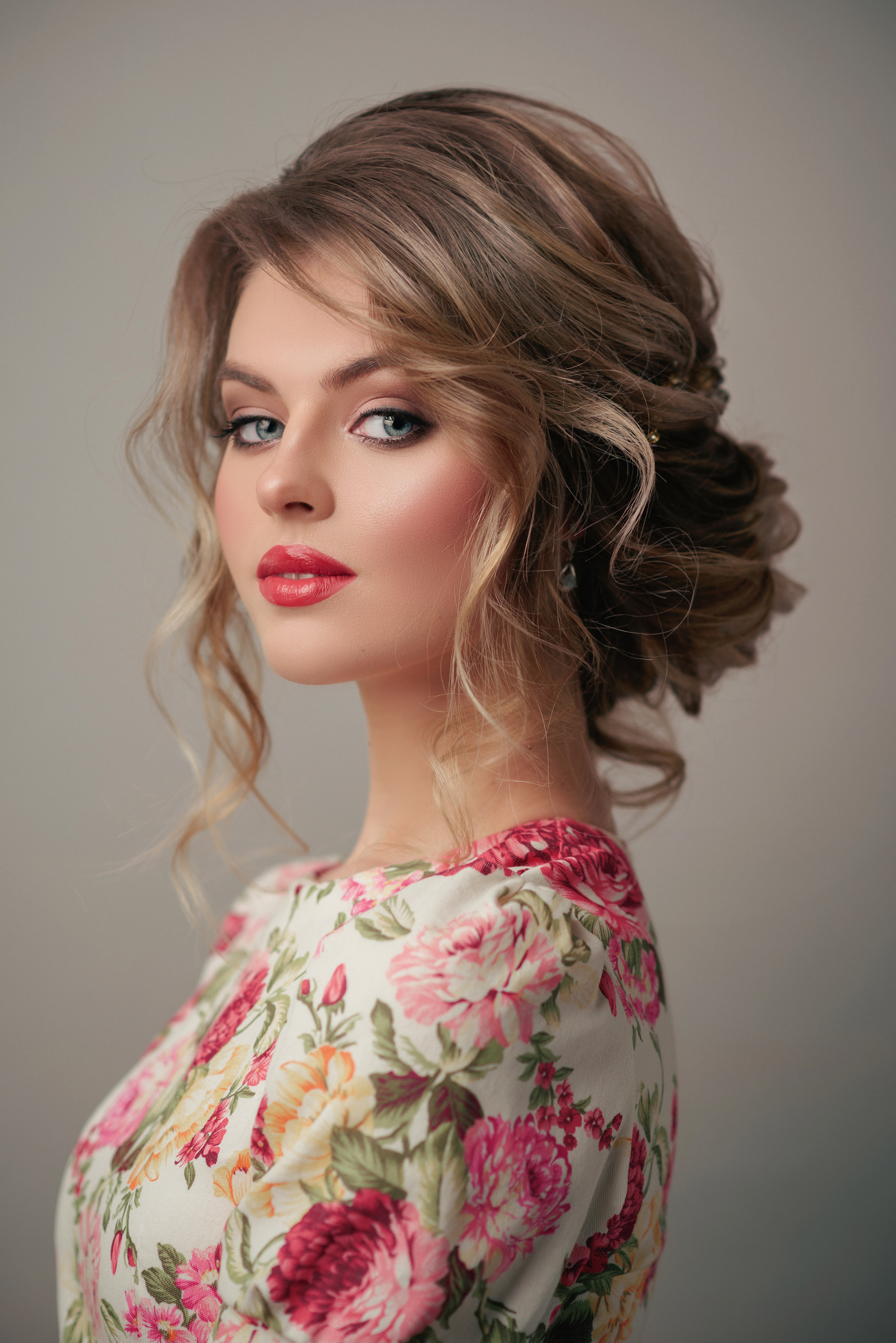 Портфолио стилиста, портрет, макияж, ретушь. Фотограф в Санкт-Петербурге Юлия Стехова