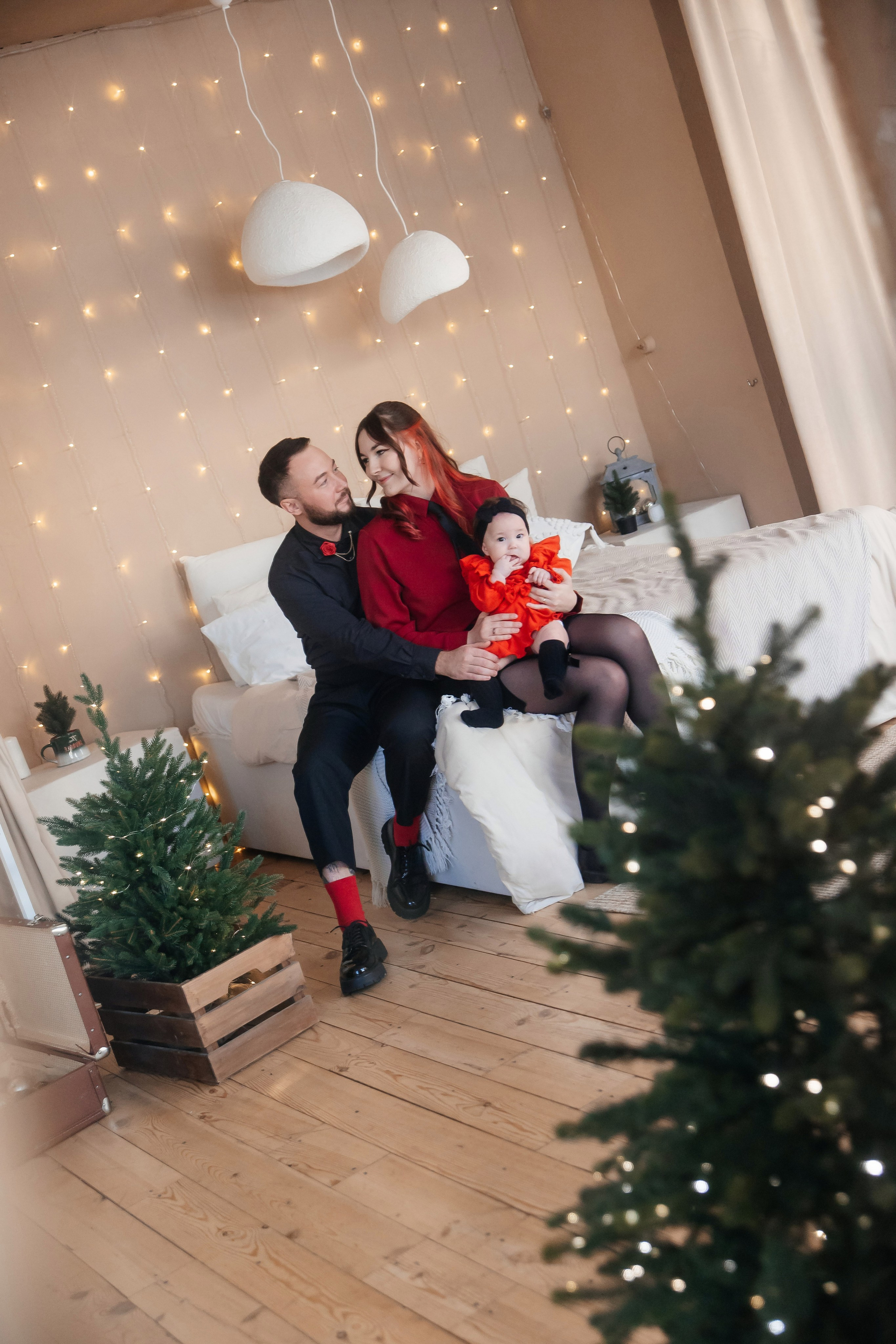 Семейная фотосессия в студии. Свадебный, семейный фотограф, контент съёмка. Екатеринбург. Елена Граф