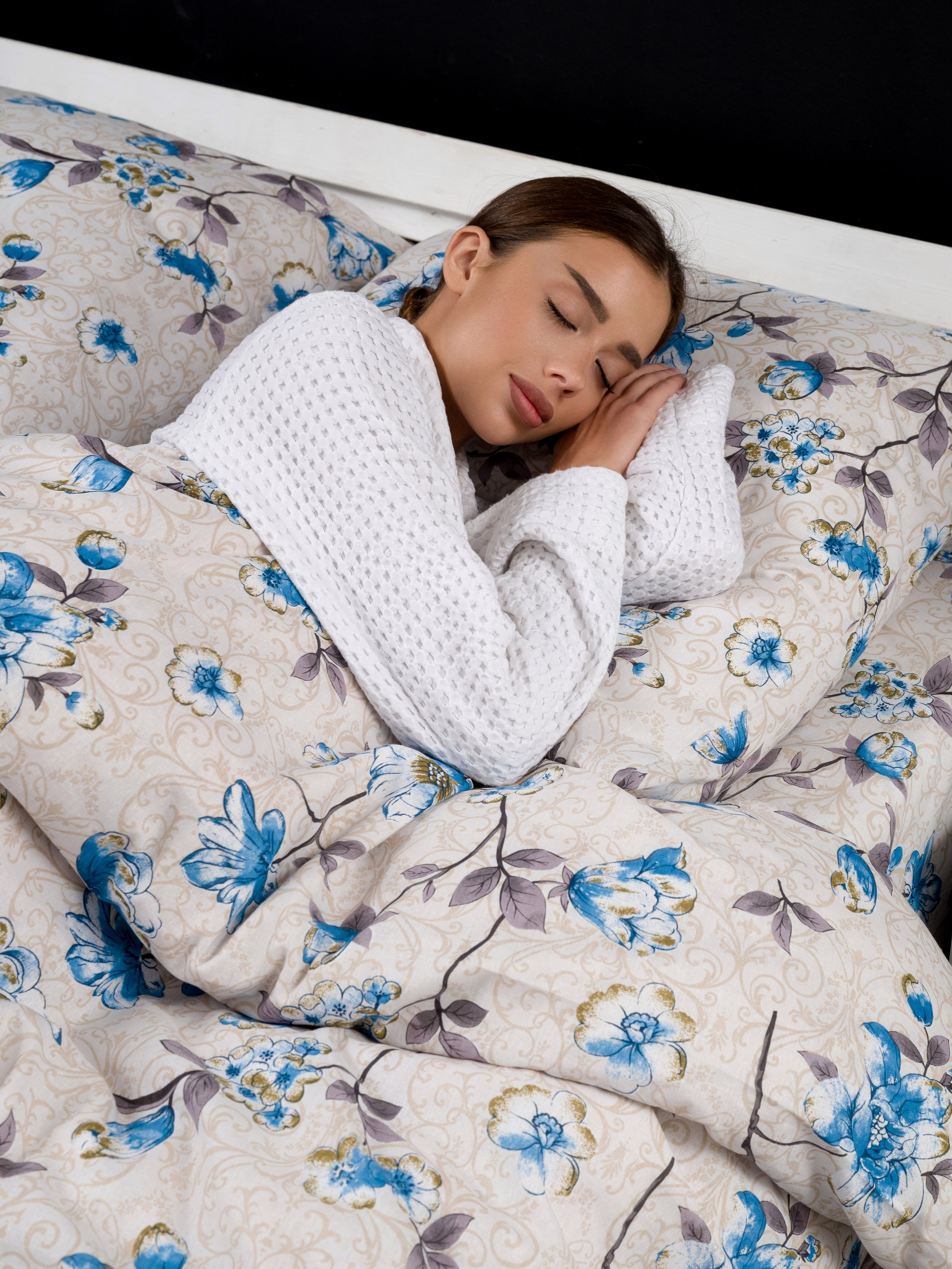 Съемка в студии «Изюм». Фотограф для маркетплейсов в г. Иваново Клещенок Юлия