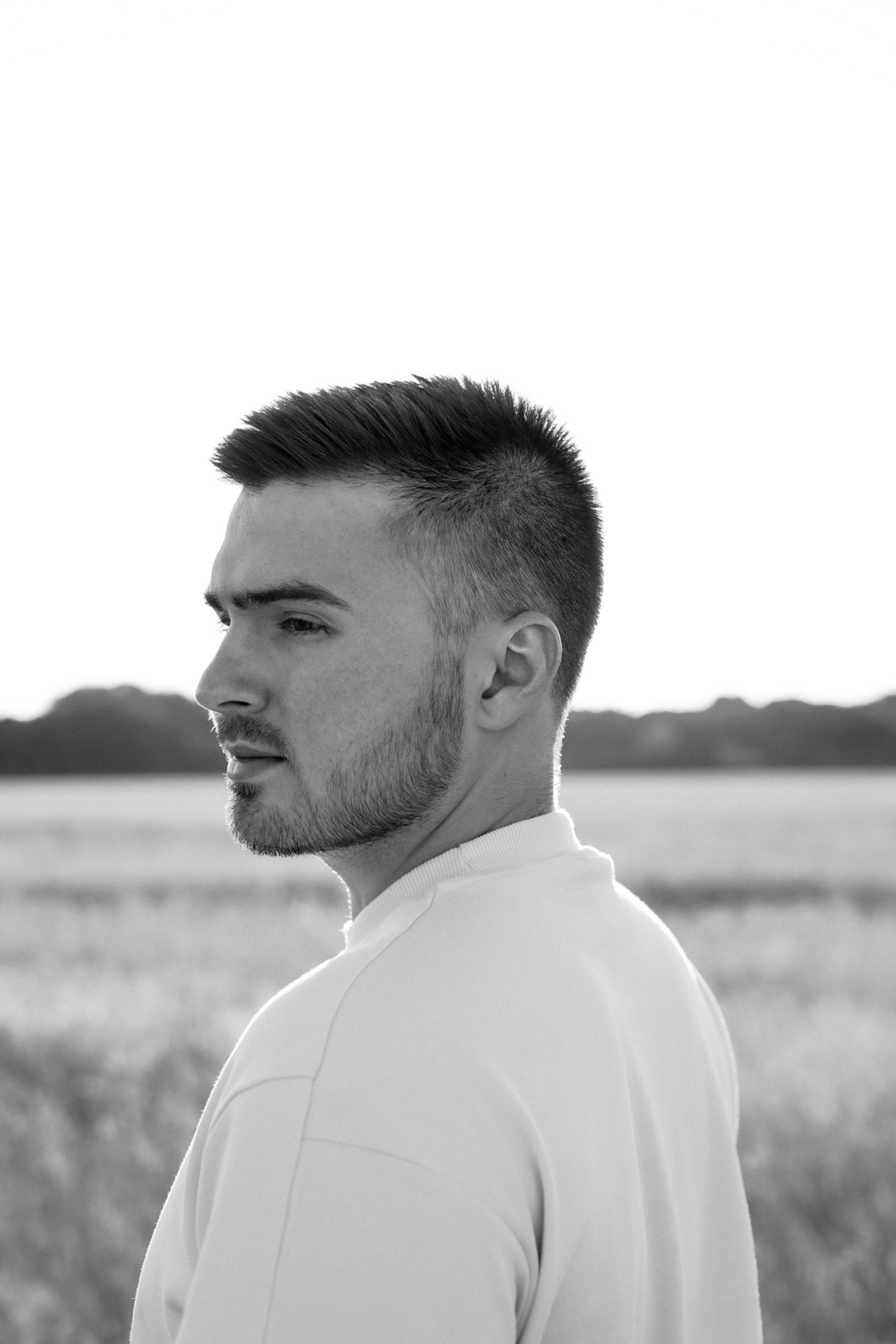 Семейная фотосессия в поле. Фотограф Москва, визуальный менеджер Дарья Шевченко