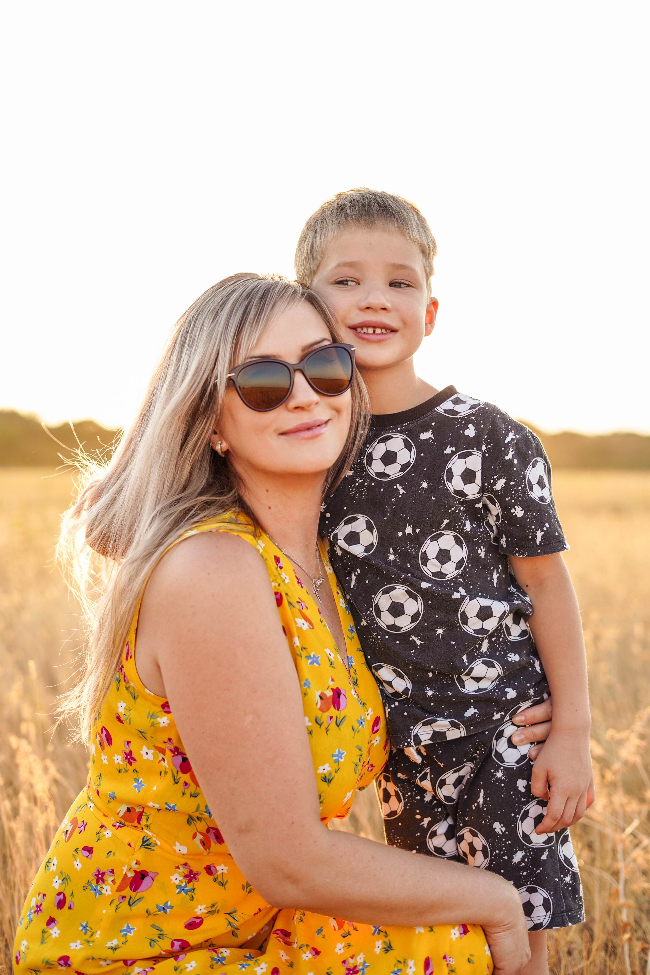 Семейная фотосессия в поле. Фотограф Москва, визуальный менеджер Дарья Шевченко