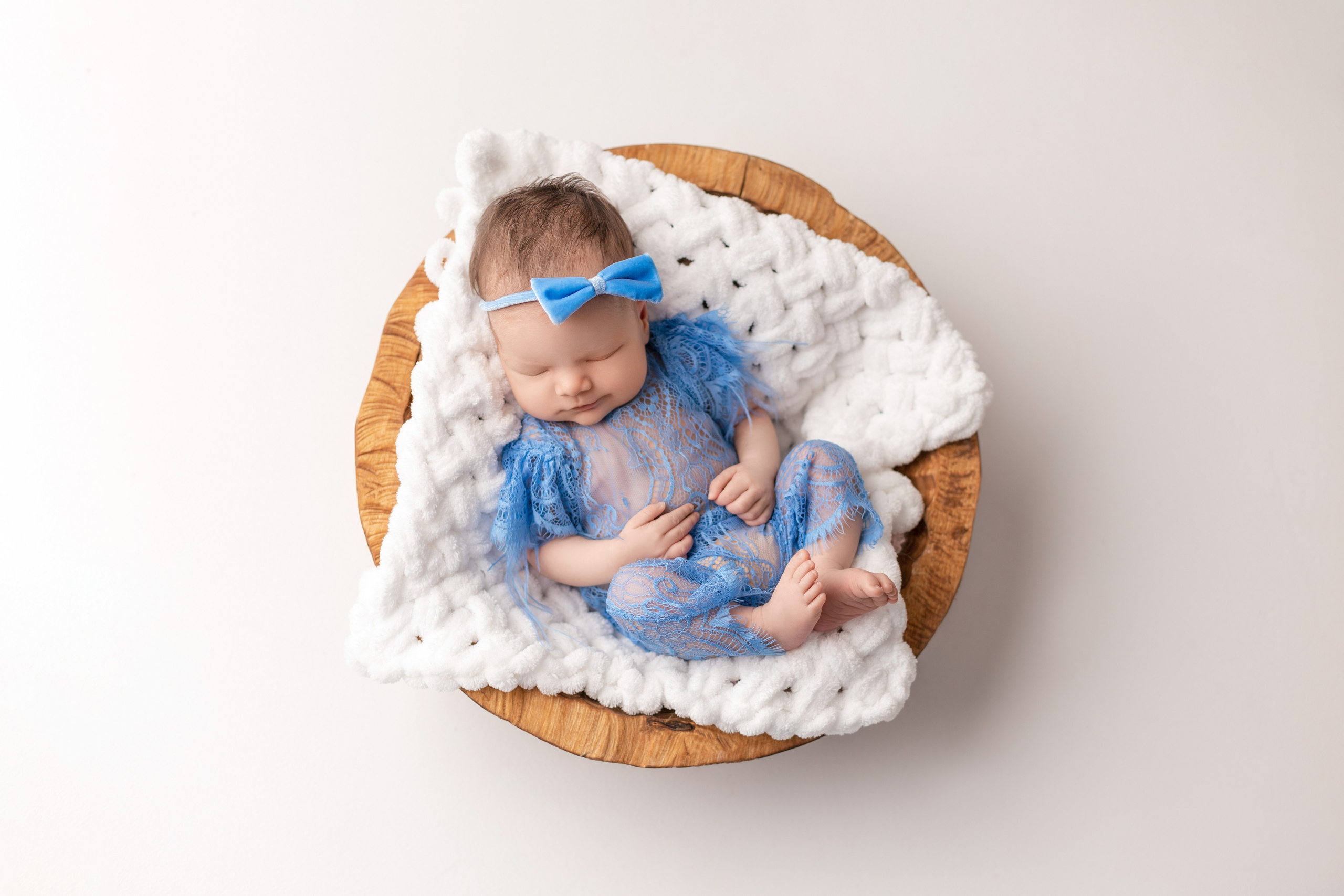 Аделина, 6 дней (в работе, без ретуши). Фотограф новорожденных в Нижнем Новгороде Надежда Кадылкина