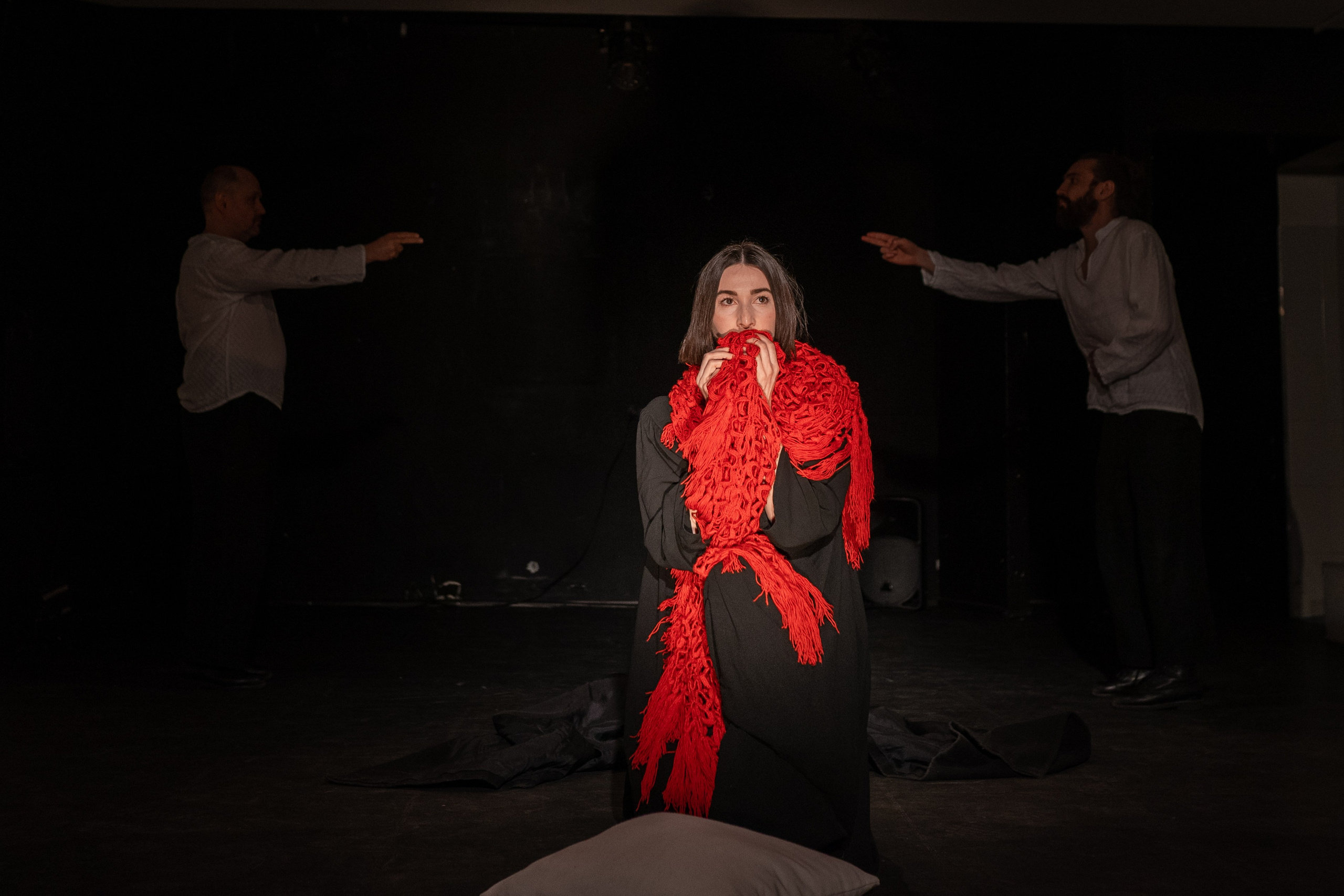 Маленькие истории. Фотограф Нинель Гюрсой, г. Москва