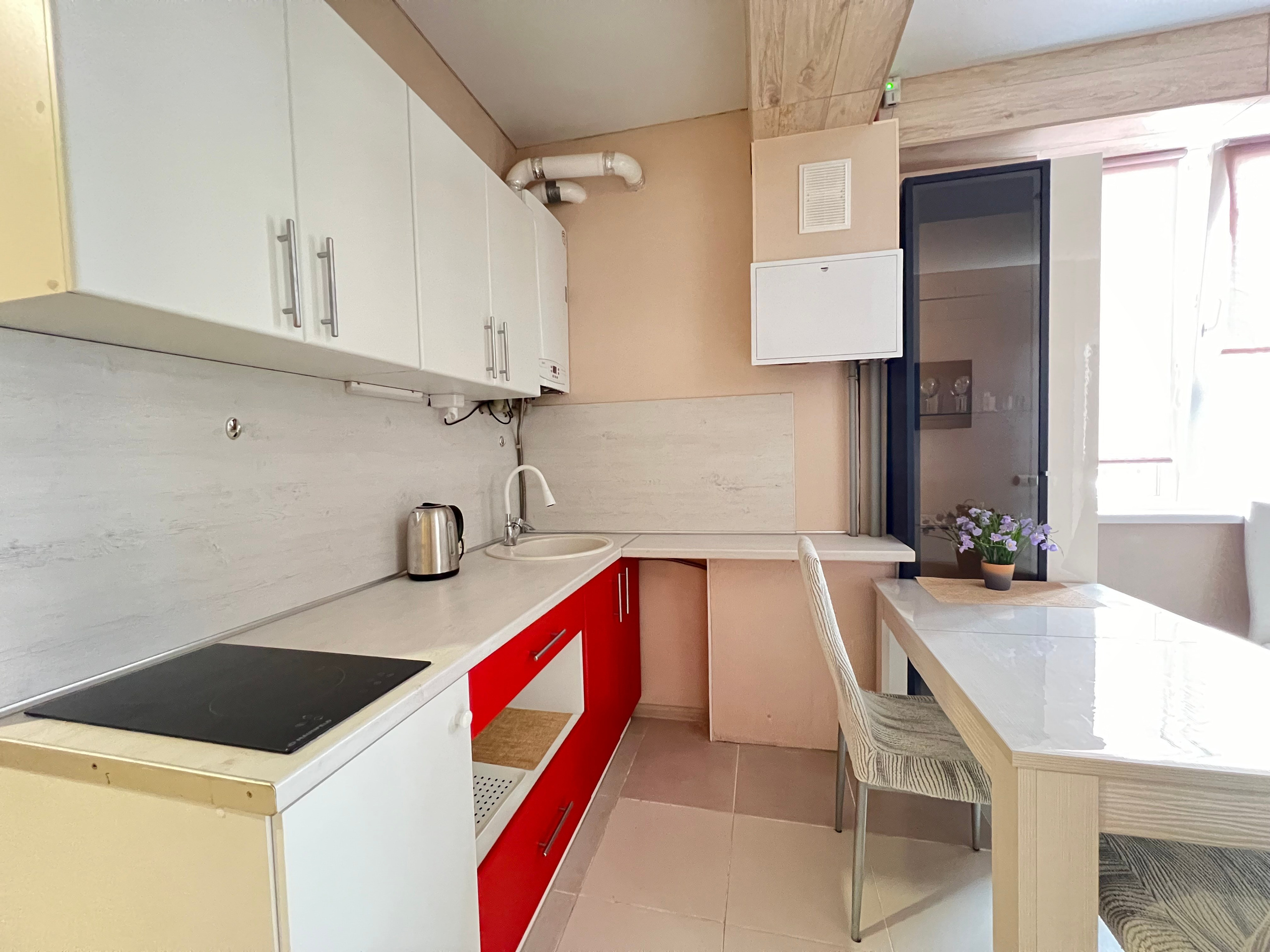 Светлая, уютная квартира рядом с морем!. Квартиры посуточно, длительно в Сочи, LARA APART GROUP