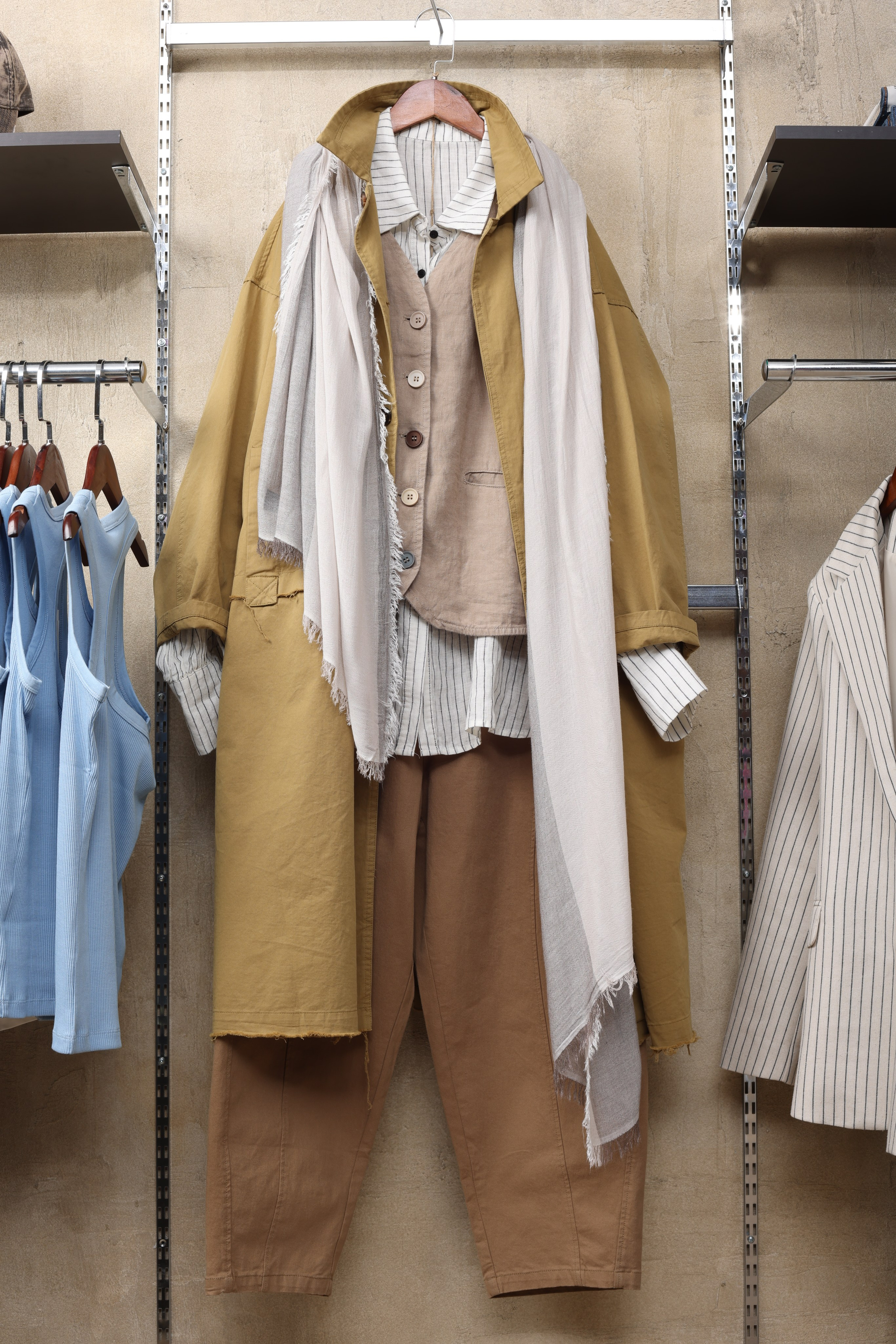 ID 24_04. Joseph Anton