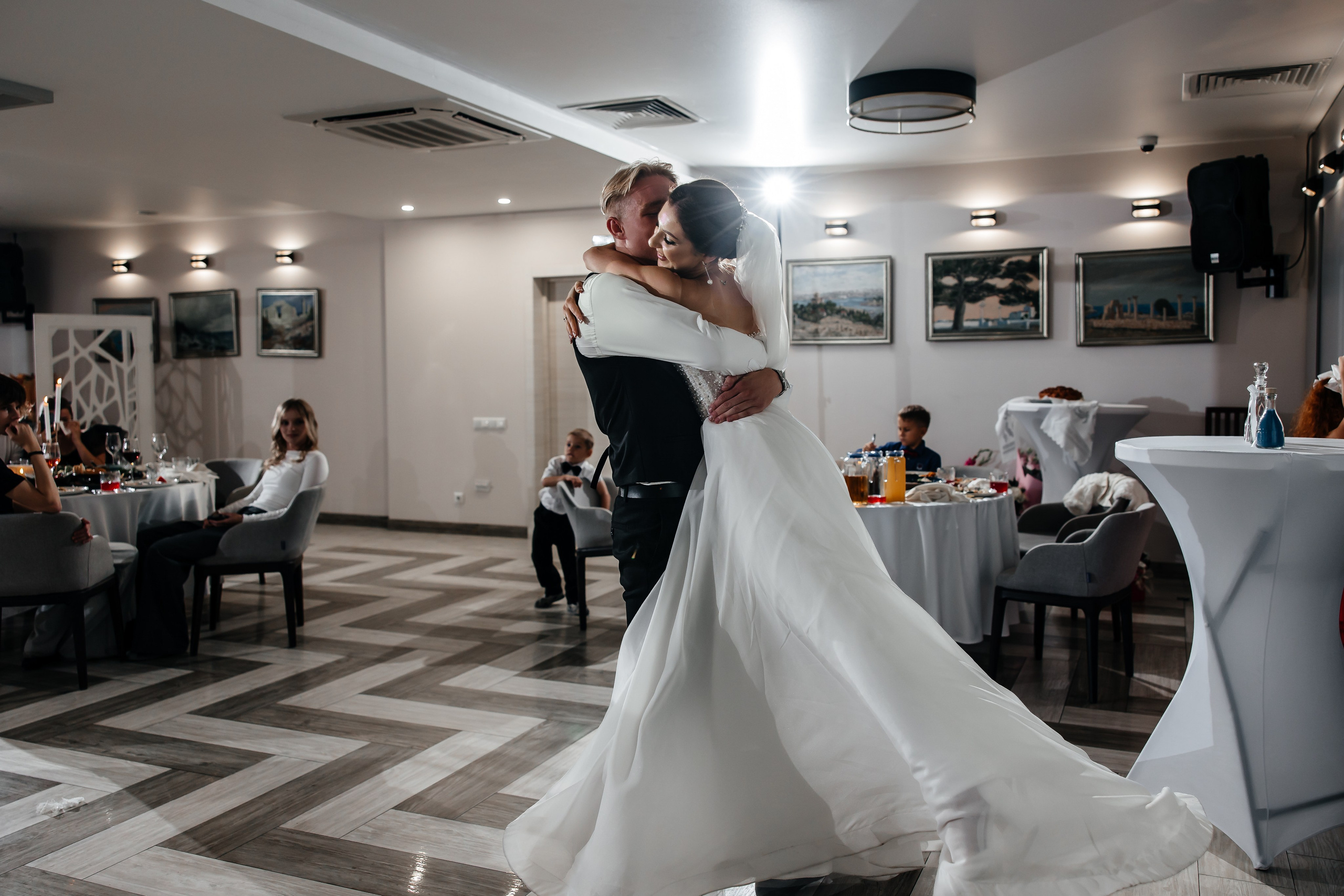 Анонс свадьбы для Ольги и Романа. Свадебный фотограф в Крыму и Севастополе Ольга Баскакова