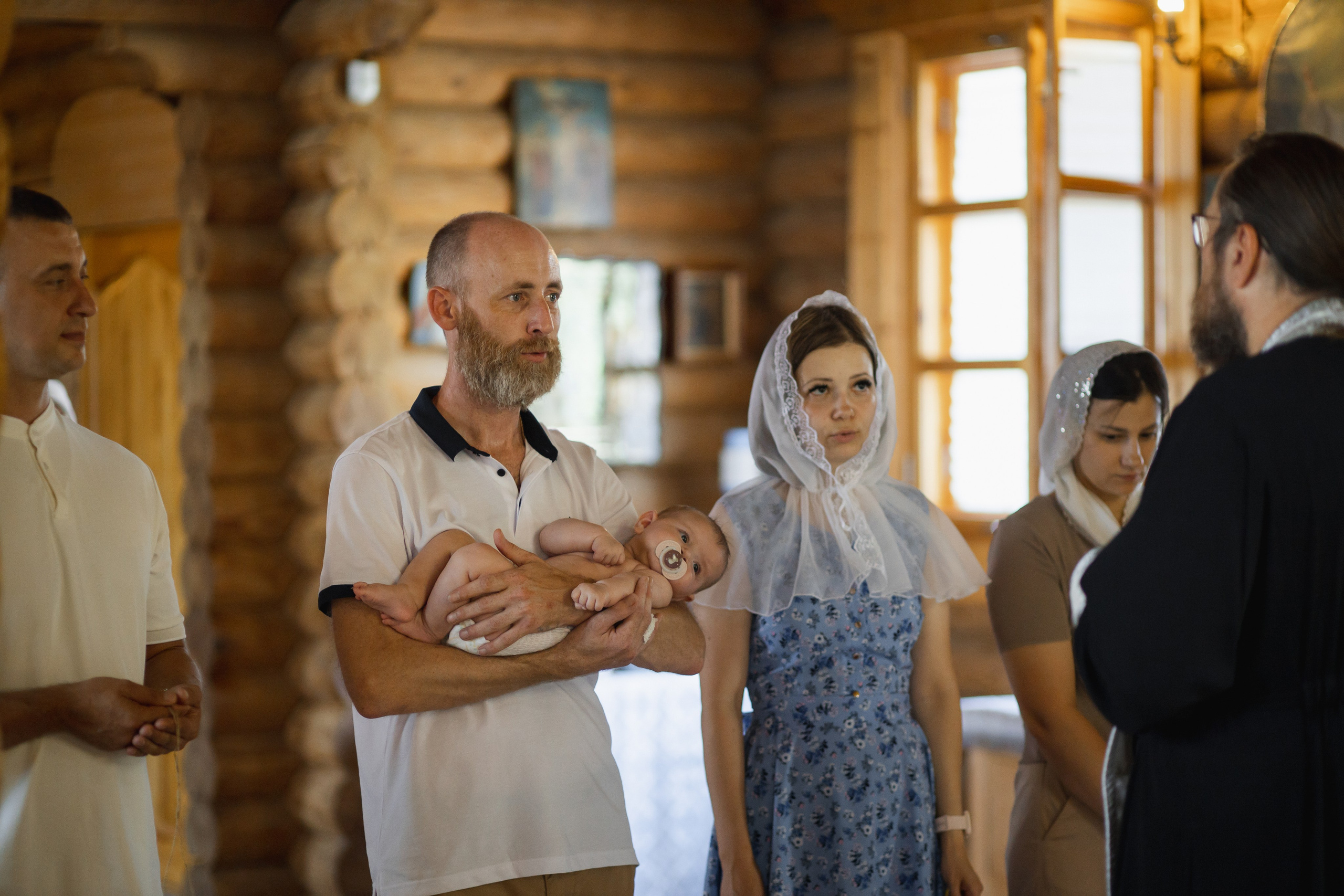 Крещение Алисы в Храме Всех святых, в земле Русской просиявших. Свадебный и семейный фотограф Ольга Разрядова