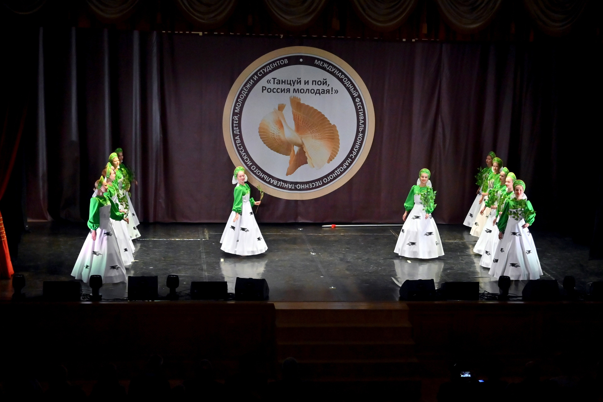 Гала-концерт. Танцуй и пой, Россия Молодая! 22.04.2024. Профессиональный фотограф в Москве Алёна Котова
