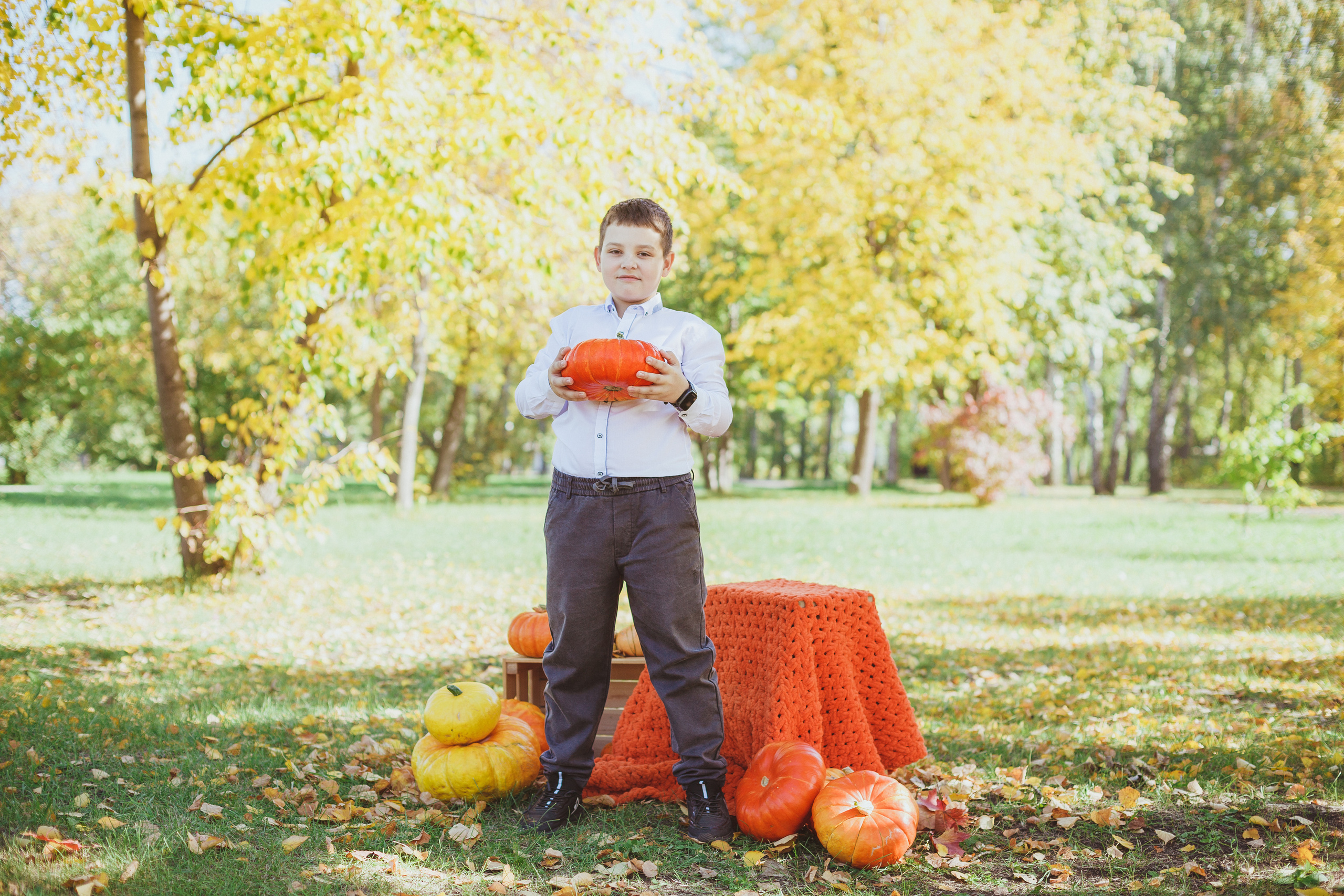 Школьная фотосессия на 31 августа. 1,2,3 сентября. Портреты детей 4-6 штук. Групповые общие 2-5 шт. Цена 450р. (1). Семейный и детский фотограф в Сухом Логу Ольга Кайгородова