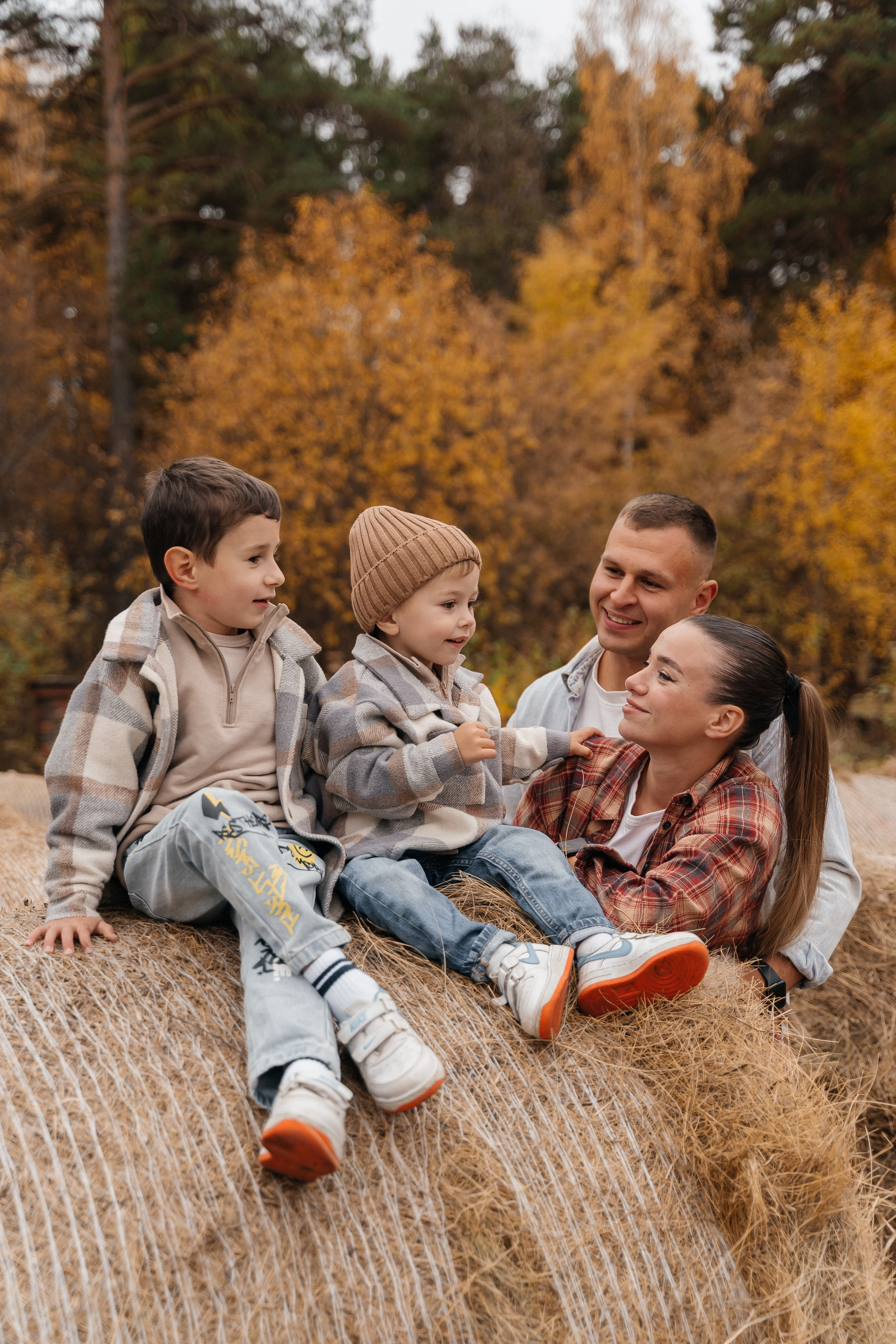 Никита, Аня, Лёва и Миша. Волик Мария