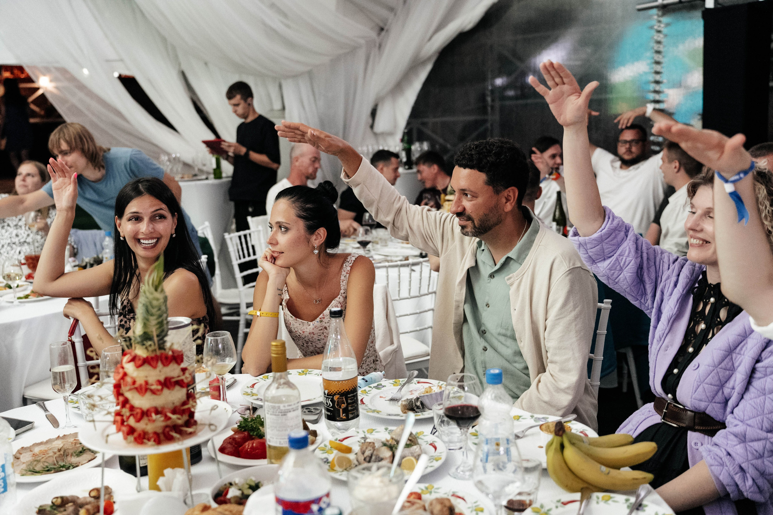 Бери заряд. Свадебный фотограф Москва Александра Аверкова