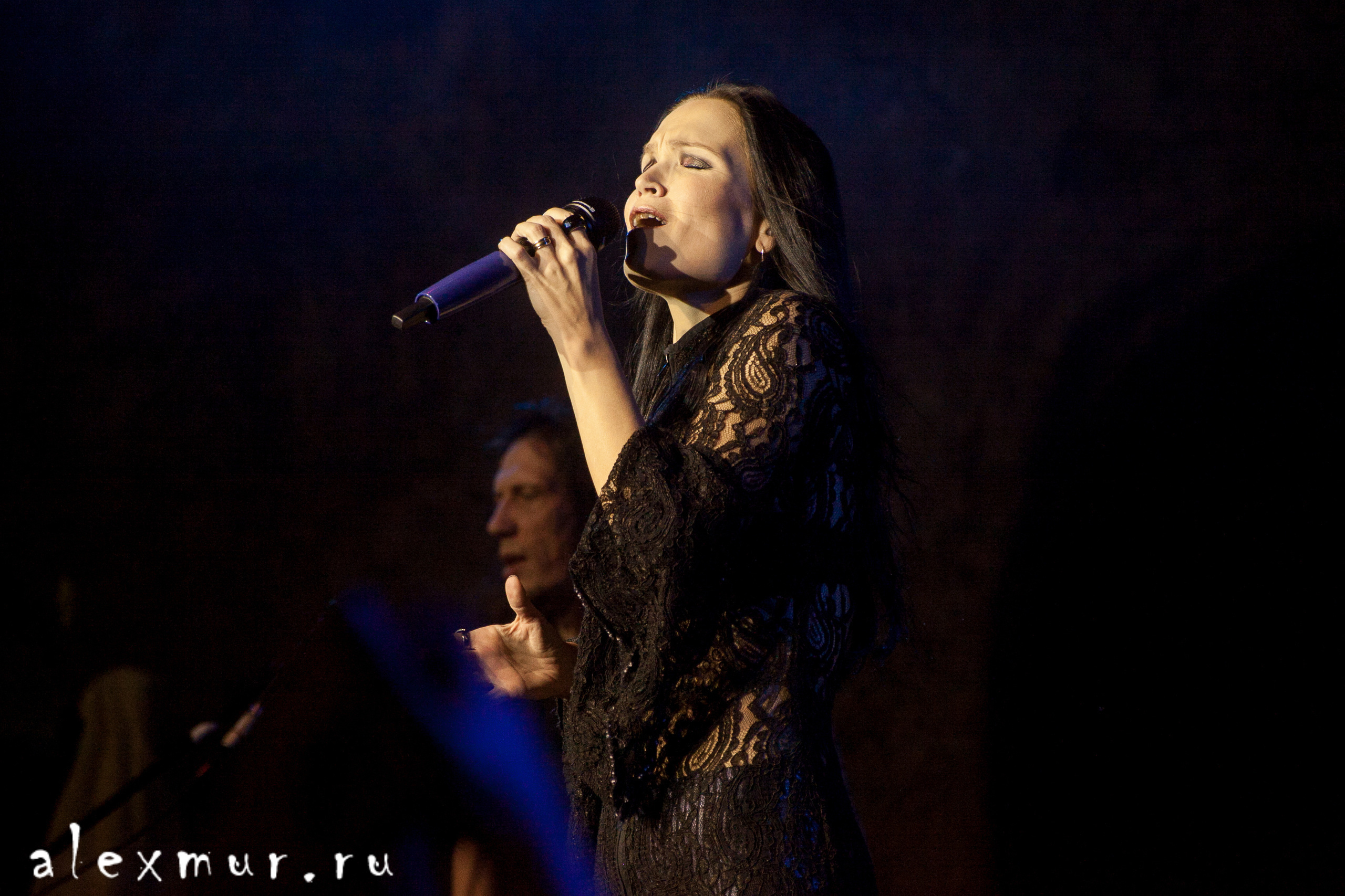 Выступление Tarja Turunen  (Nightwish). Огни Уфы
 ФОТО Алексей Муравьёв Alex Mur, Уфа +79174549816

#Россия #Russia #Петербург #СПБ #Уфа #photo #фото #фотограф #alexmur #TarjaTurunenт #Nightwish #концерт