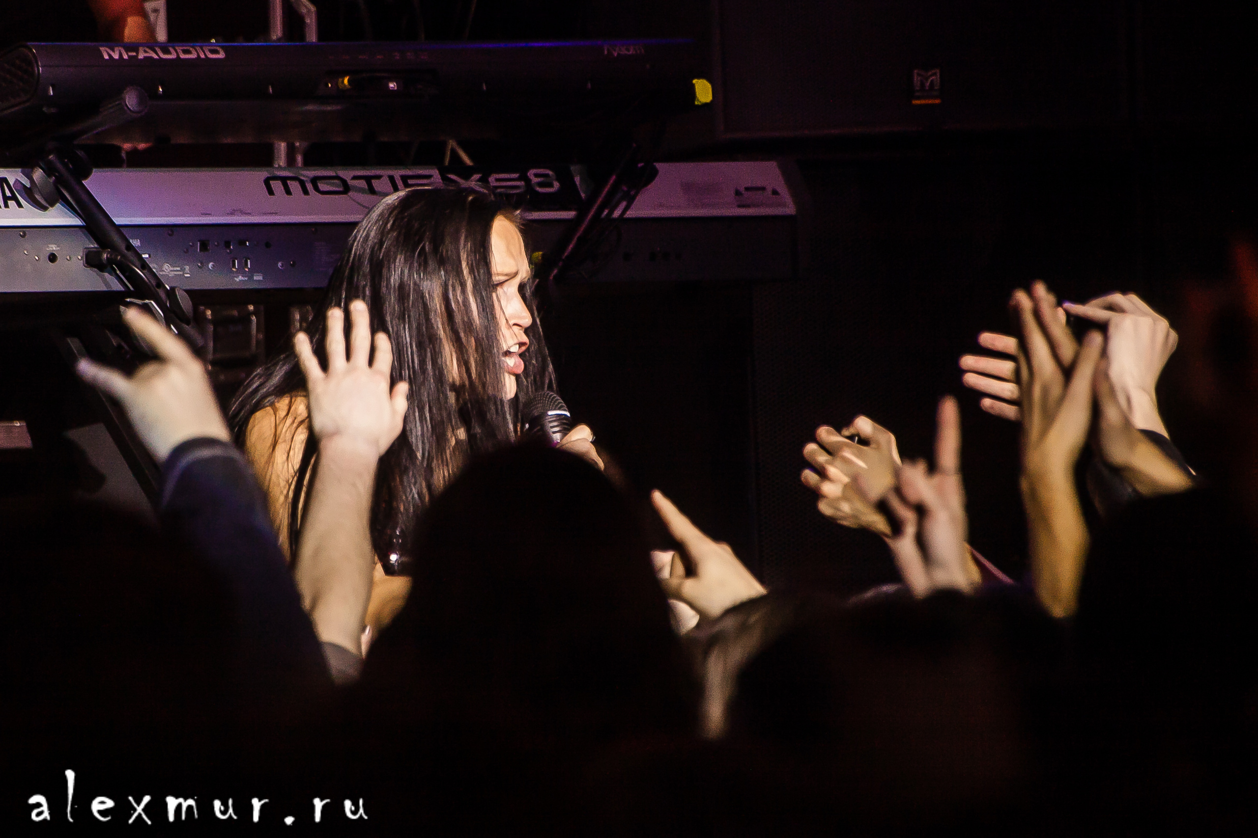 Выступление Tarja Turunen  (Nightwish). Огни Уфы
 ФОТО Алексей Муравьёв Alex Mur, Уфа +79174549816

#Россия #Russia #Петербург #СПБ #Уфа #photo #фото #фотограф #alexmur #TarjaTurunenт #Nightwish #концерт