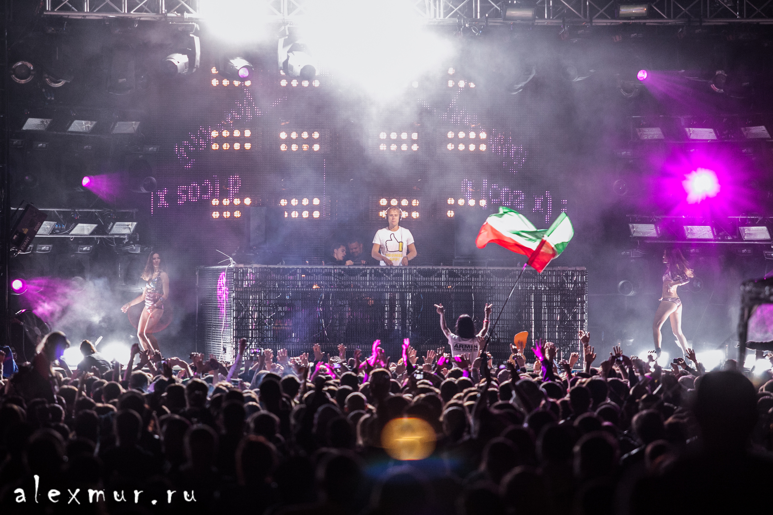 Armin van Buuren на фестивале Globalclubing в Казани.  
ФОТО Алексей Муравьёв Alex Mur, Уфа +79174549816

#Россия #Russia #Петербург #СПБ #Уфа #photo #фото #фотограф #alexmur #Казань #Globalclubing #ArminvanBuuren #ASOT #Armind 
Концертное фото Уфа, Концертный фотограф Уфа, Концерт Уфа, Концертный фотограф Алексей Муравьёв, концертный фотограф Alex Mur, клубное фото Уфа, клубный фотограф Алексей Муравьёв, клубный фотограф Alex Mur, клубы Уфы, клуб Уфа, клуб Уфа, Огни Уфы, репортажная съёмка Уфа, фотосъёмка Уфа, Уфа концерт, Алексей Муравьёв, Alex Mur