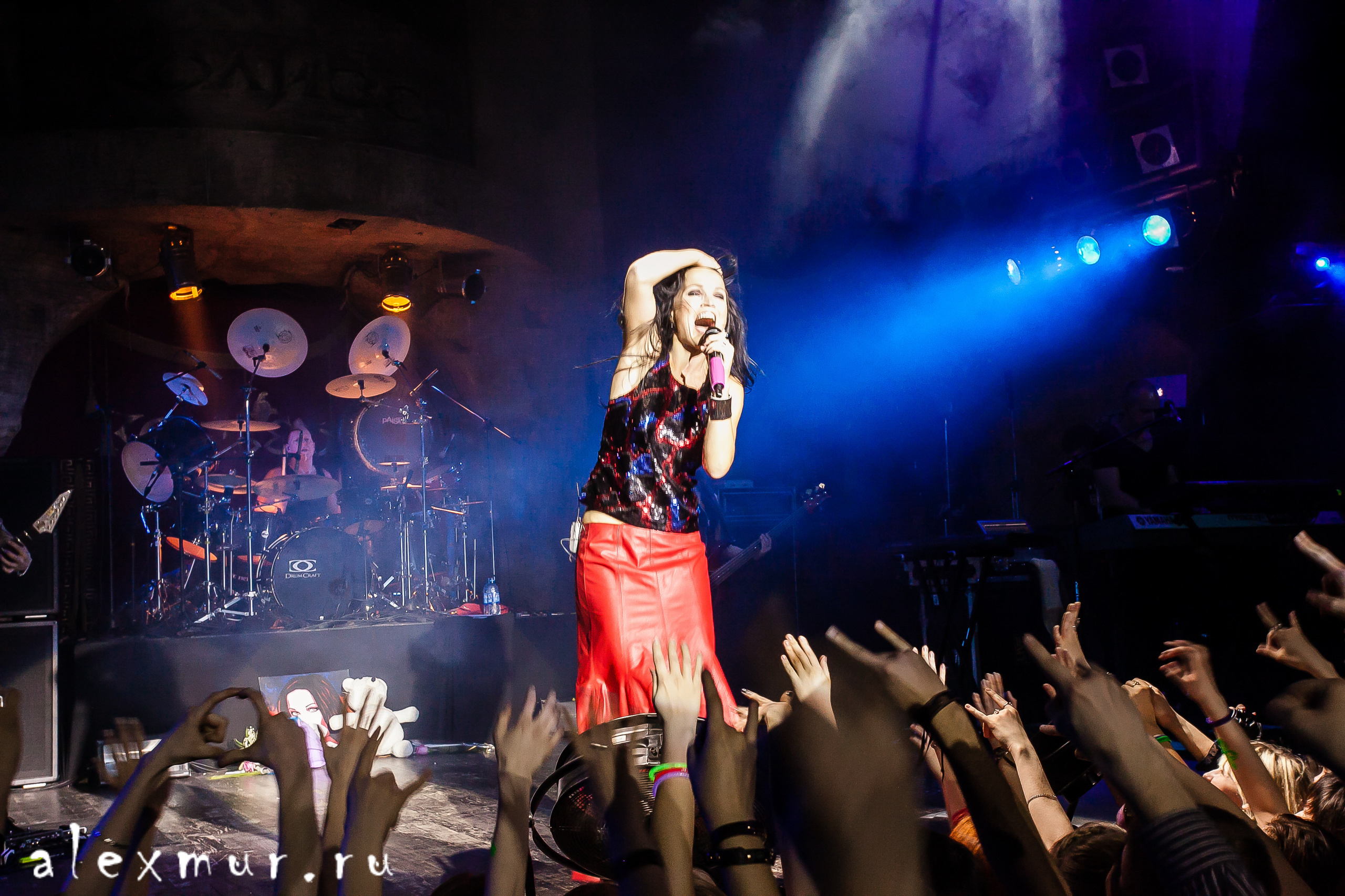 Выступление Tarja Turunen  (Nightwish). Огни Уфы
 ФОТО Алексей Муравьёв Alex Mur, Уфа +79174549816

#Россия #Russia #Петербург #СПБ #Уфа #photo #фото #фотограф #alexmur #TarjaTurunenт #Nightwish #концерт