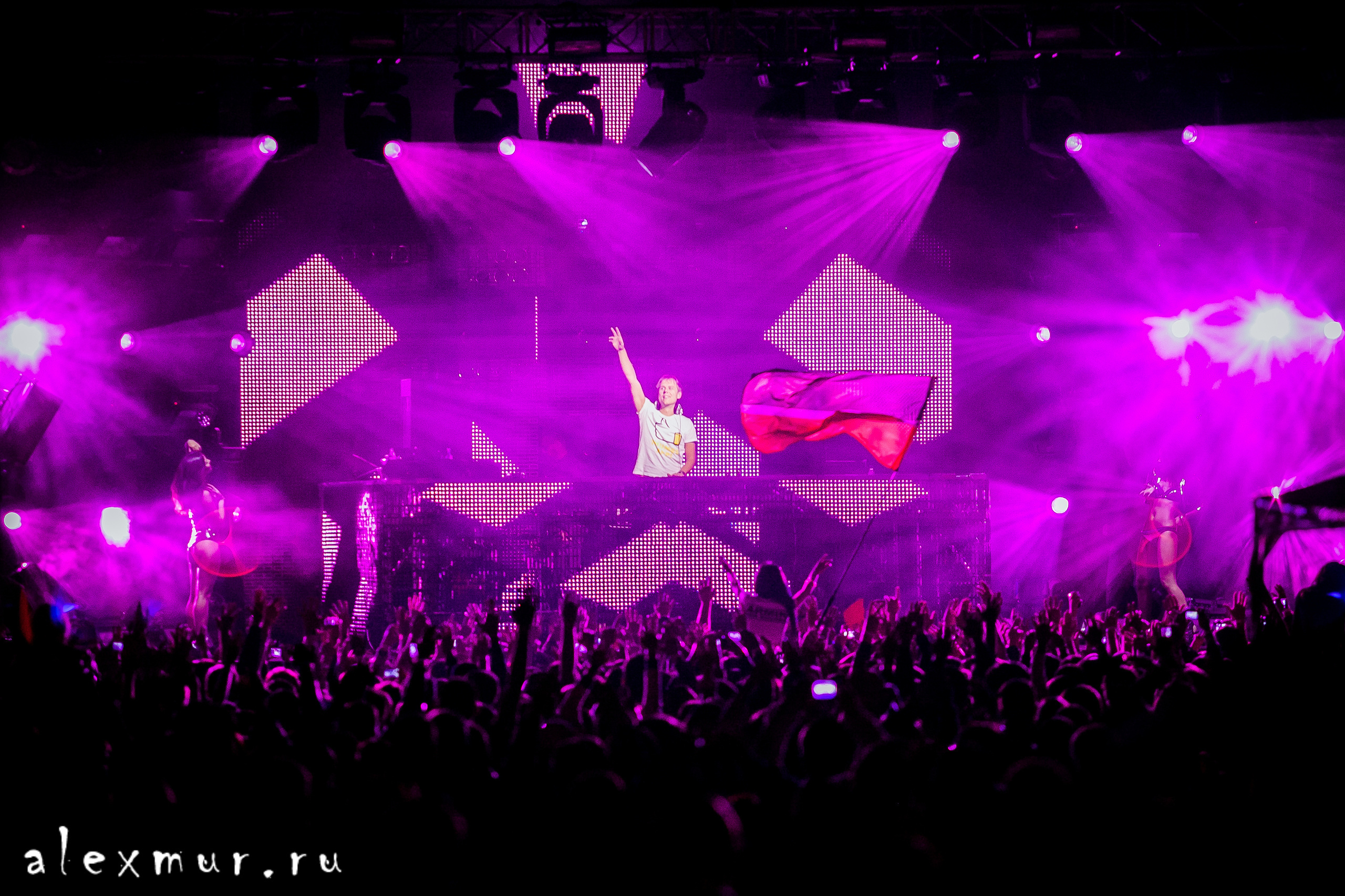 Armin van Buuren на фестивале Globalclubing в Казани.  
ФОТО Алексей Муравьёв Alex Mur, Уфа +79174549816

#Россия #Russia #Петербург #СПБ #Уфа #photo #фото #фотограф #alexmur #Казань #Globalclubing #ArminvanBuuren #ASOT #Armind

Концертное фото Уфа, Концертный фотограф Уфа, Концерт Уфа, Концертный фотограф Алексей Муравьёв, концертный фотограф Alex Mur, клубное фото Уфа, клубный фотограф Алексей Муравьёв, клубный фотограф Alex Mur, клубы Уфы, клуб Уфа, клуб Уфа, Огни Уфы, репортажная съёмка Уфа, фотосъёмка Уфа, Уфа концерт, Алексей Муравьёв, Alex Mur 