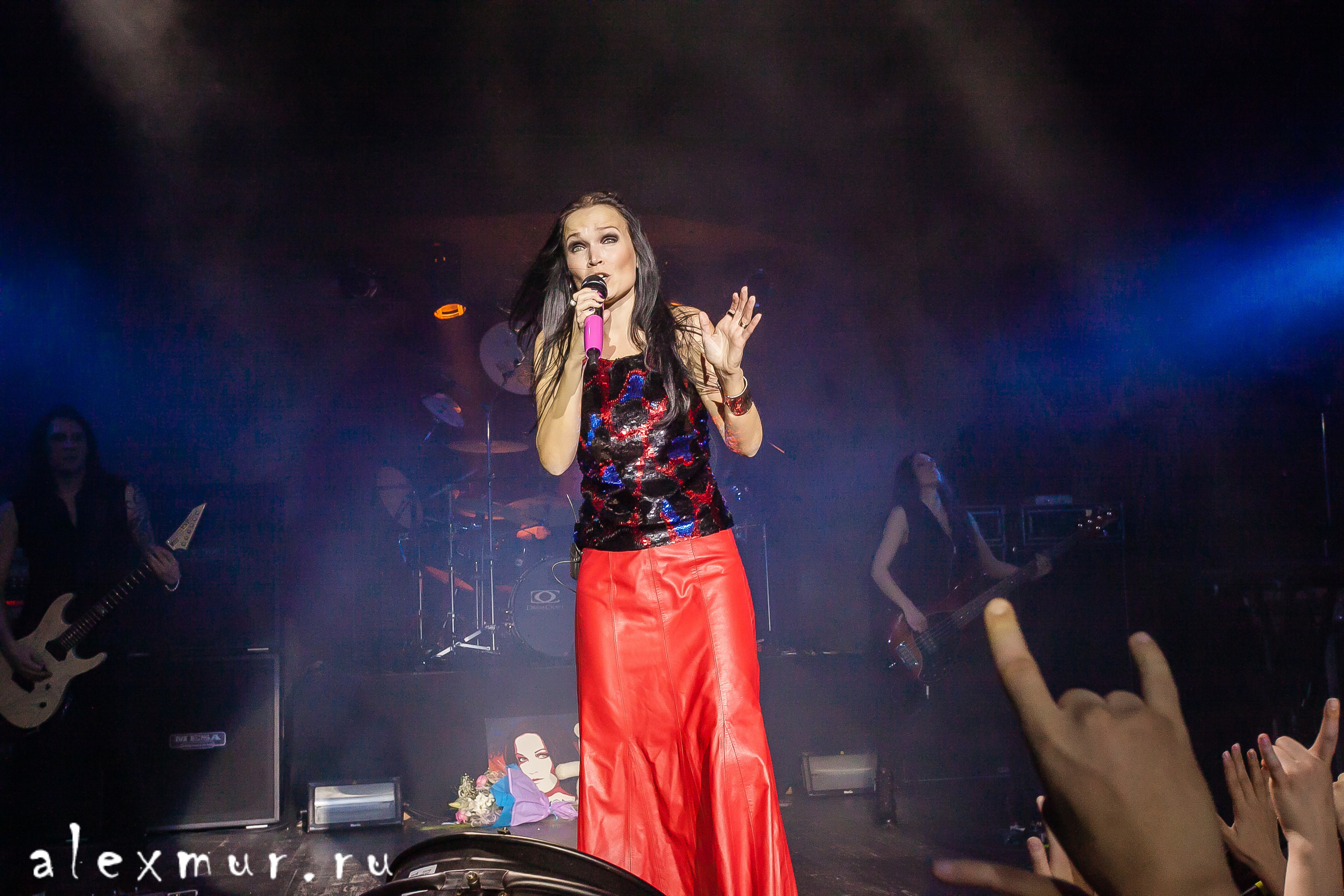 Выступление Tarja Turunen  (Nightwish). Огни Уфы
 ФОТО Алексей Муравьёв Alex Mur, Уфа +79174549816

#Россия #Russia #Петербург #СПБ #Уфа #photo #фото #фотограф #alexmur #TarjaTurunenт #Nightwish #концерт