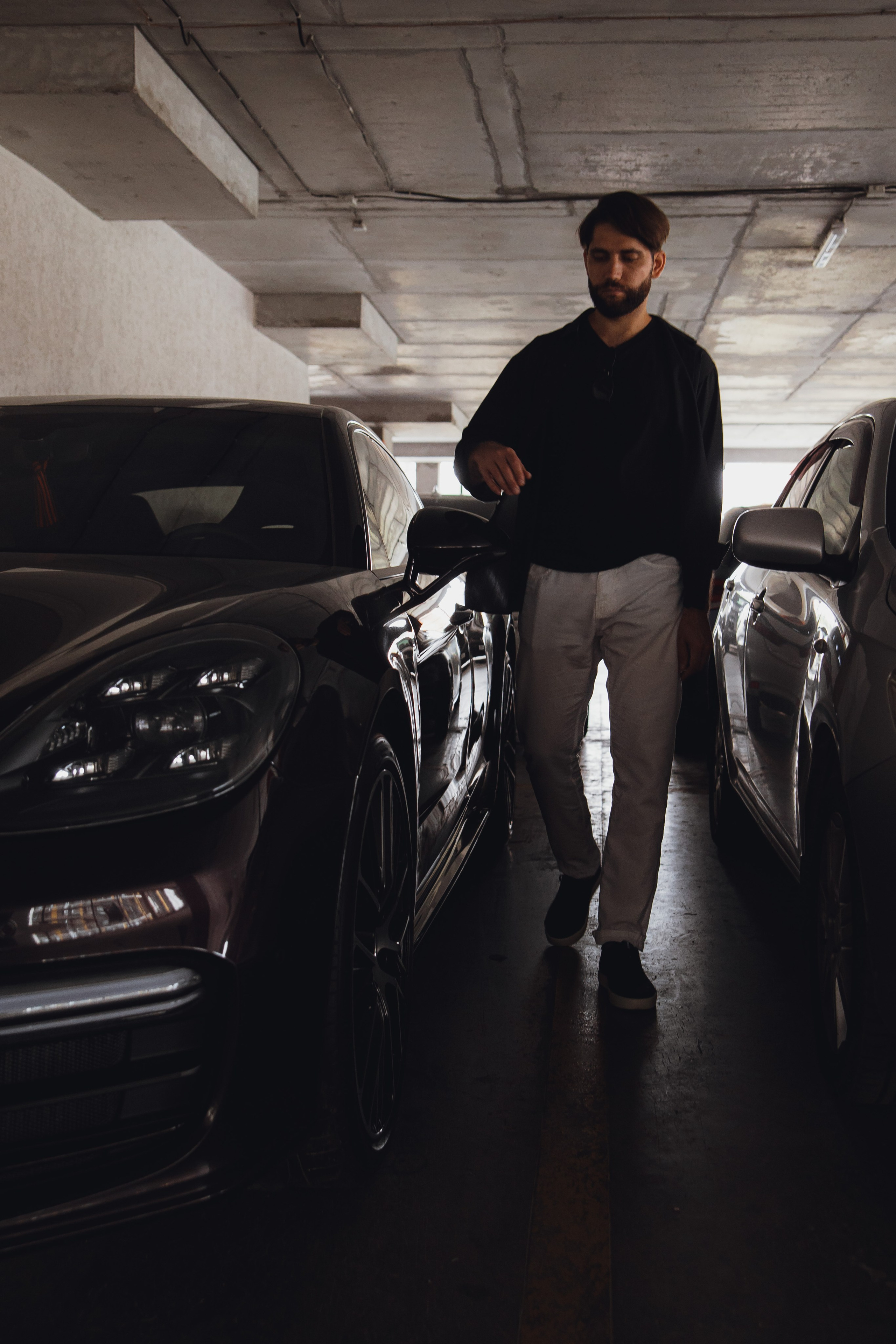 Мужская прогулочная фотосессия в Екатеринбурге. Свадебный, семейный фотограф, контент съёмка. Екатеринбург. Елена Граф