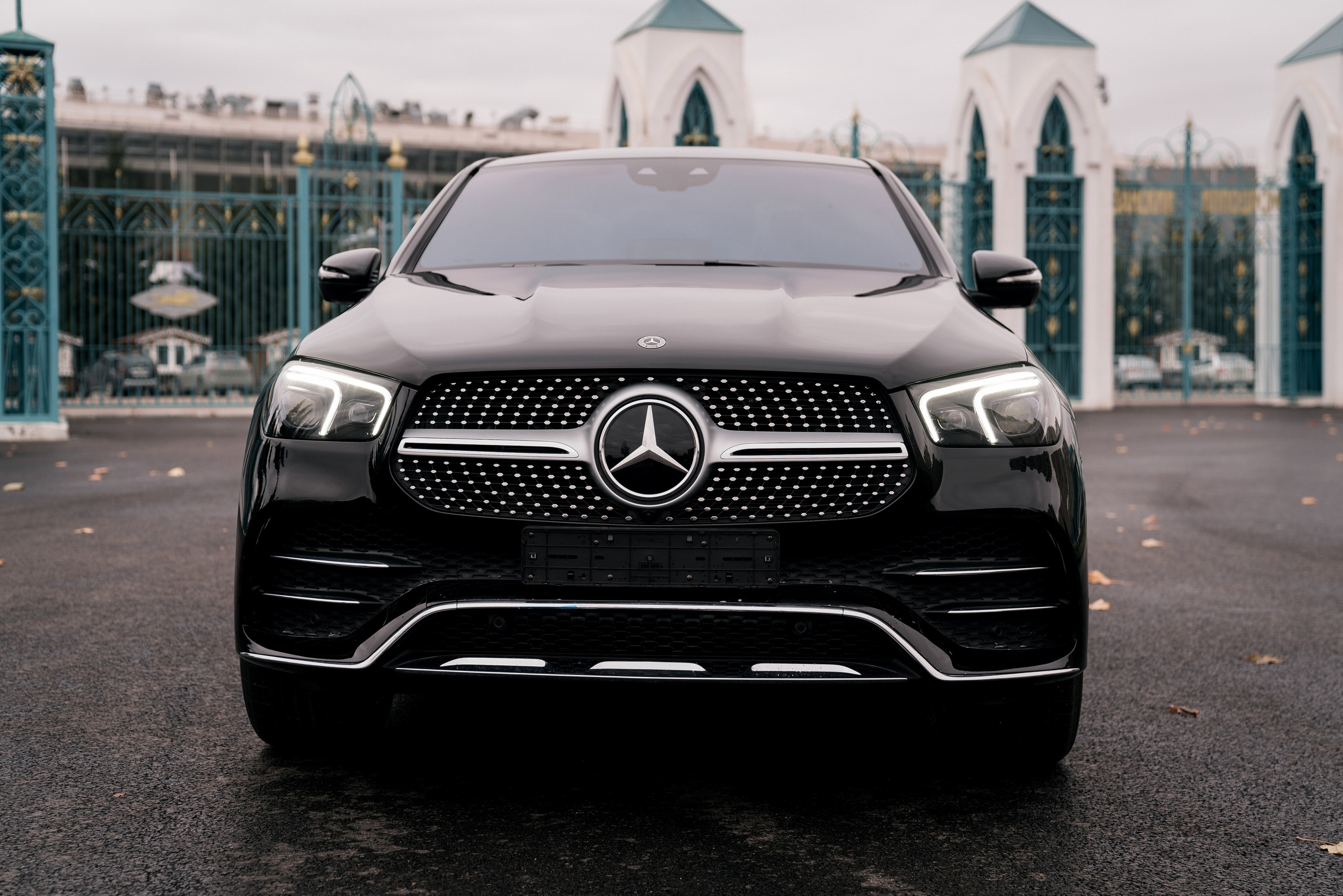 Mercedes-Benz GLE 400D. Идеальные портреты для соцсетей — Фотограф Ленар