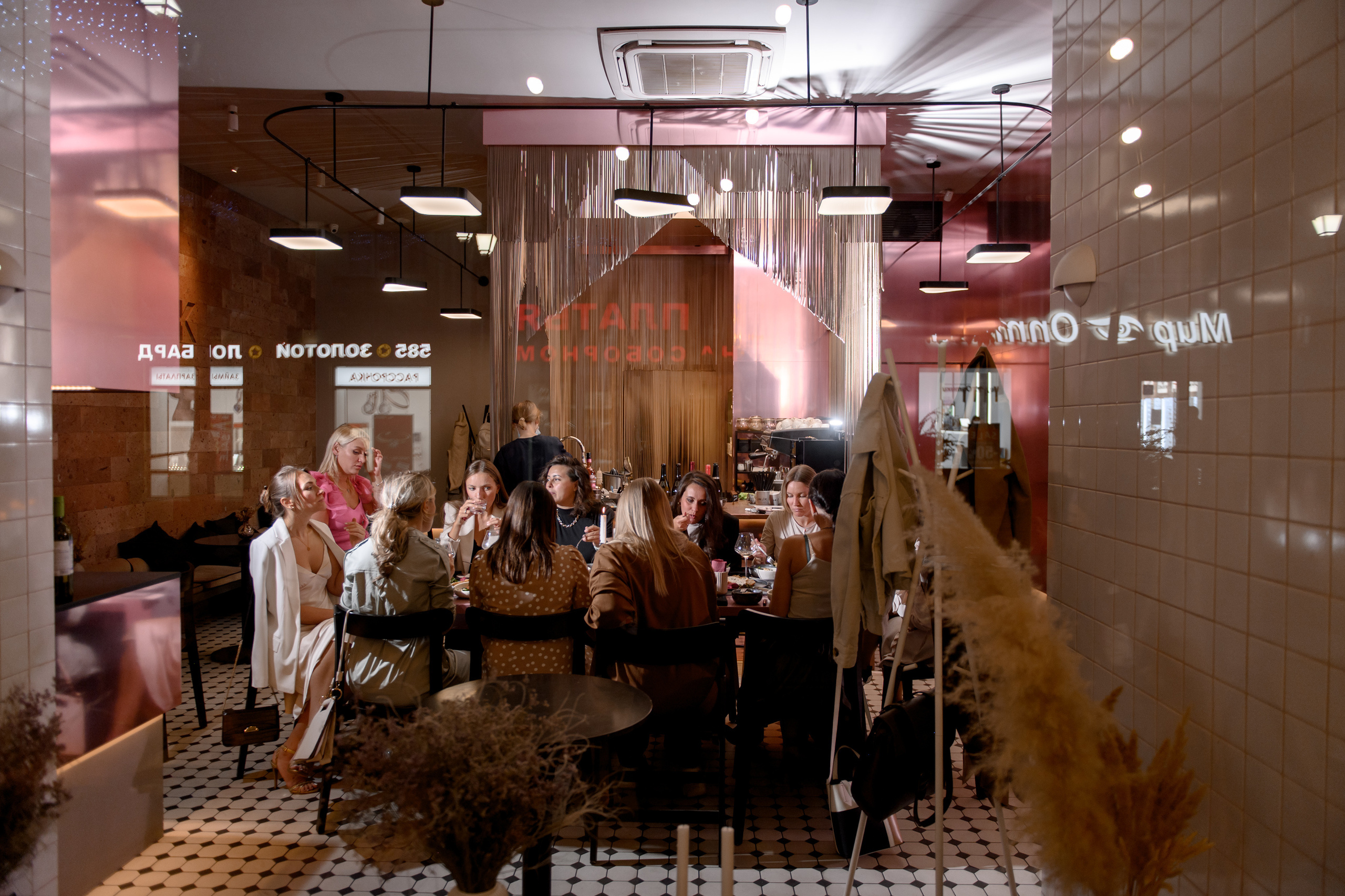 Фотограф на частное мероприятие в Ростове. Свадебный фотограф в Ростове Максимов Максим