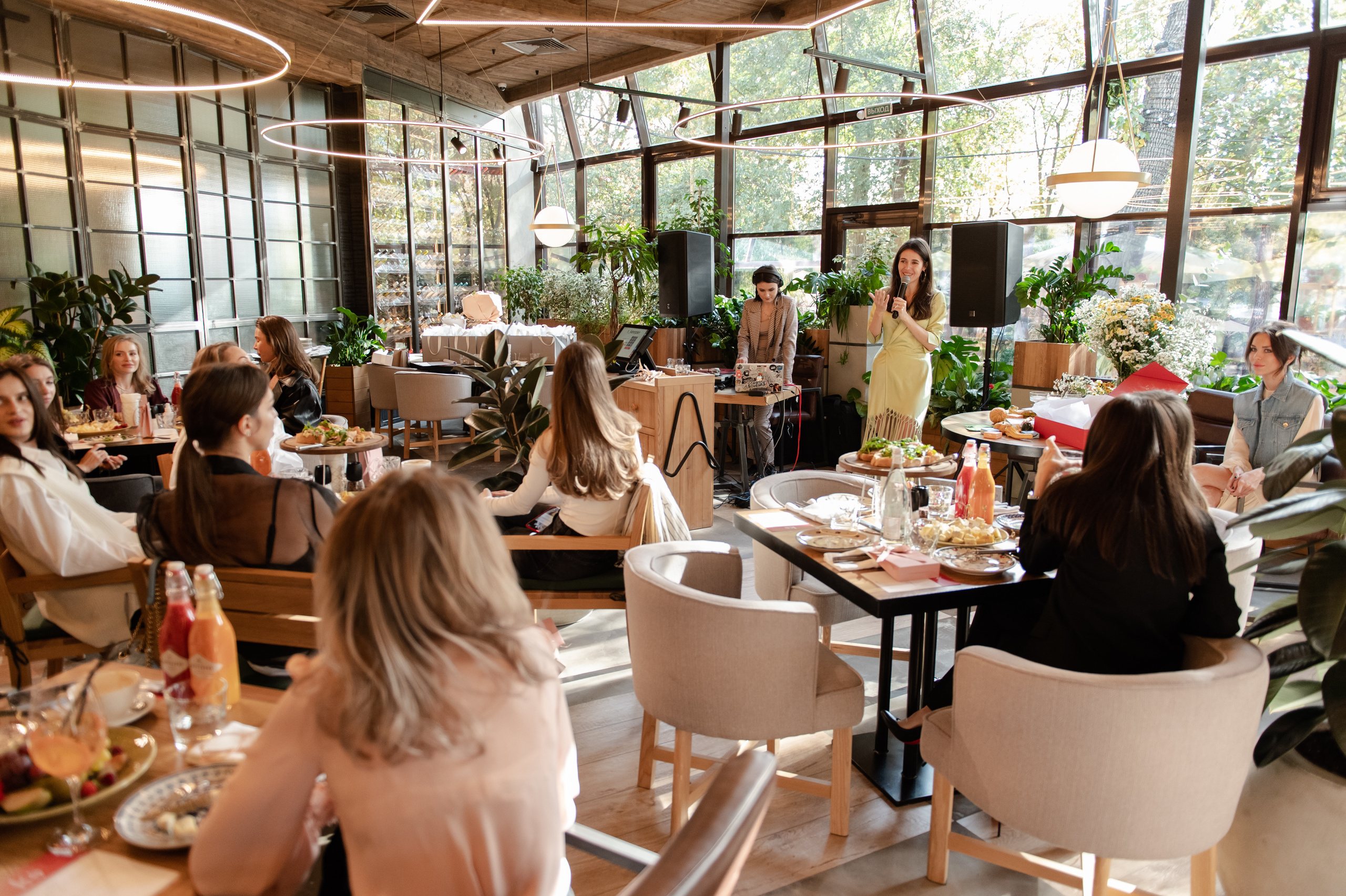 Репортажный фотограф в Ростове. Свадебный фотограф в Ростове Максимов Максим