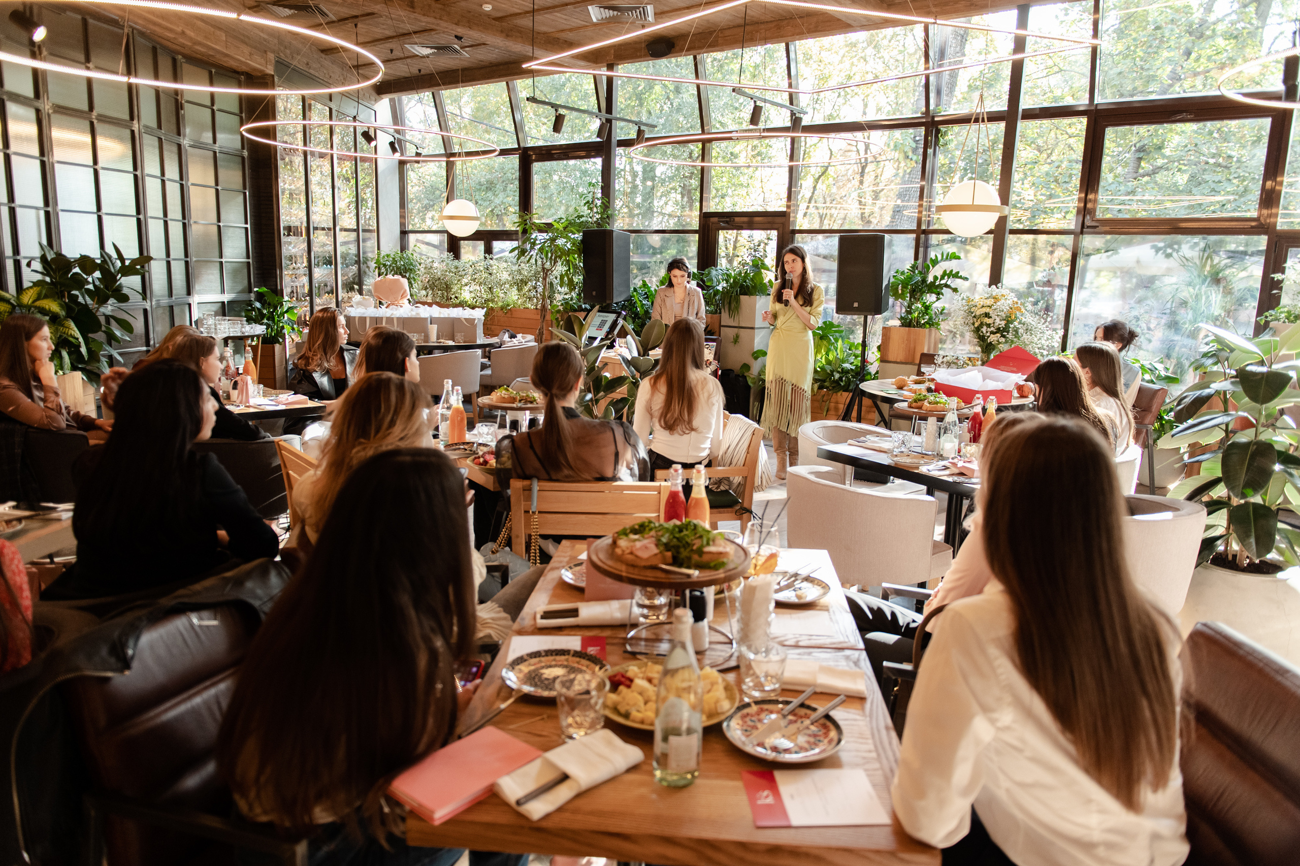 Репортажный фотограф в Ростове. Свадебный фотограф в Ростове Максимов Максим