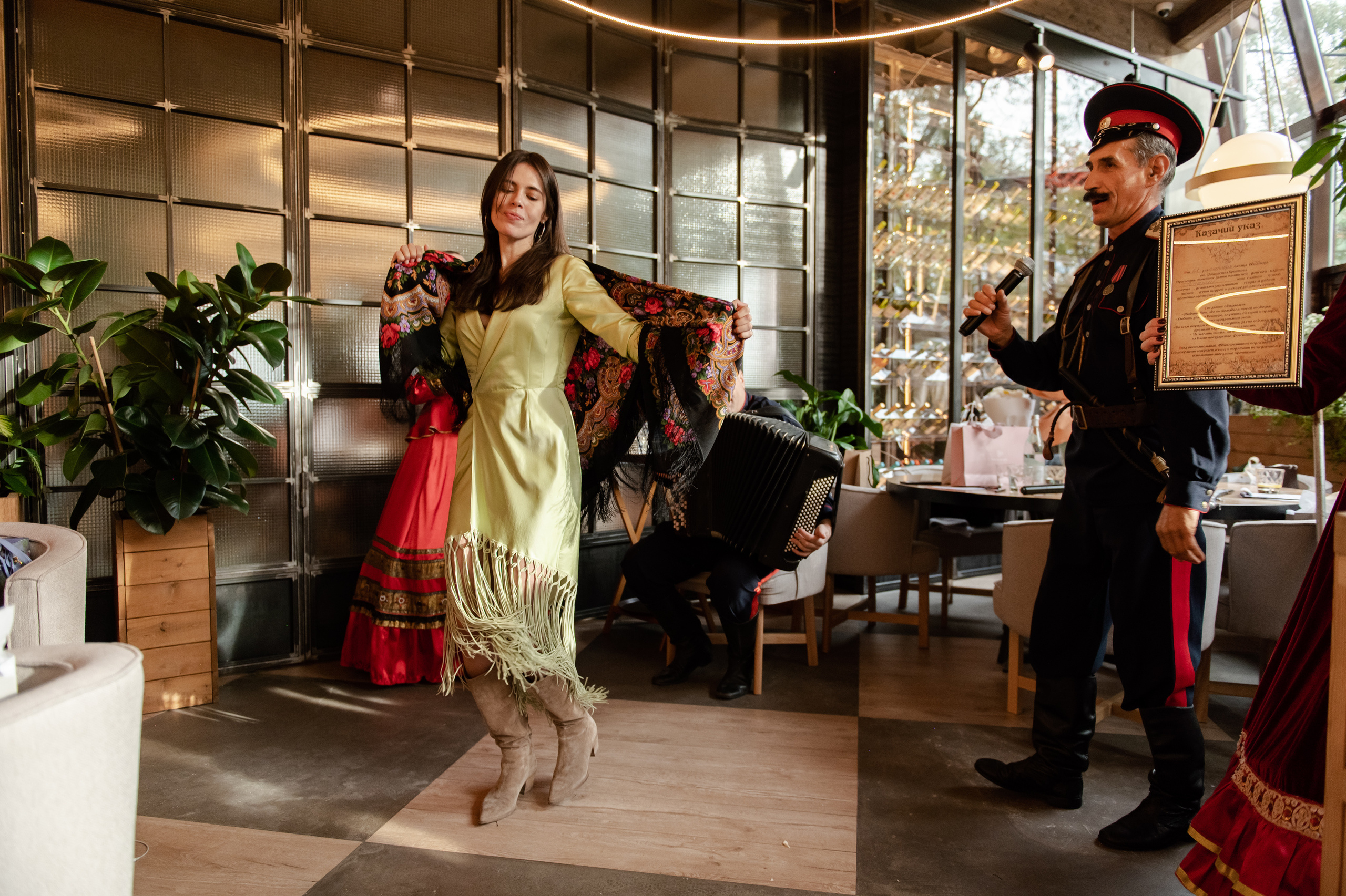 Репортажный фотограф в Ростове. Свадебный фотограф в Ростове Максимов Максим