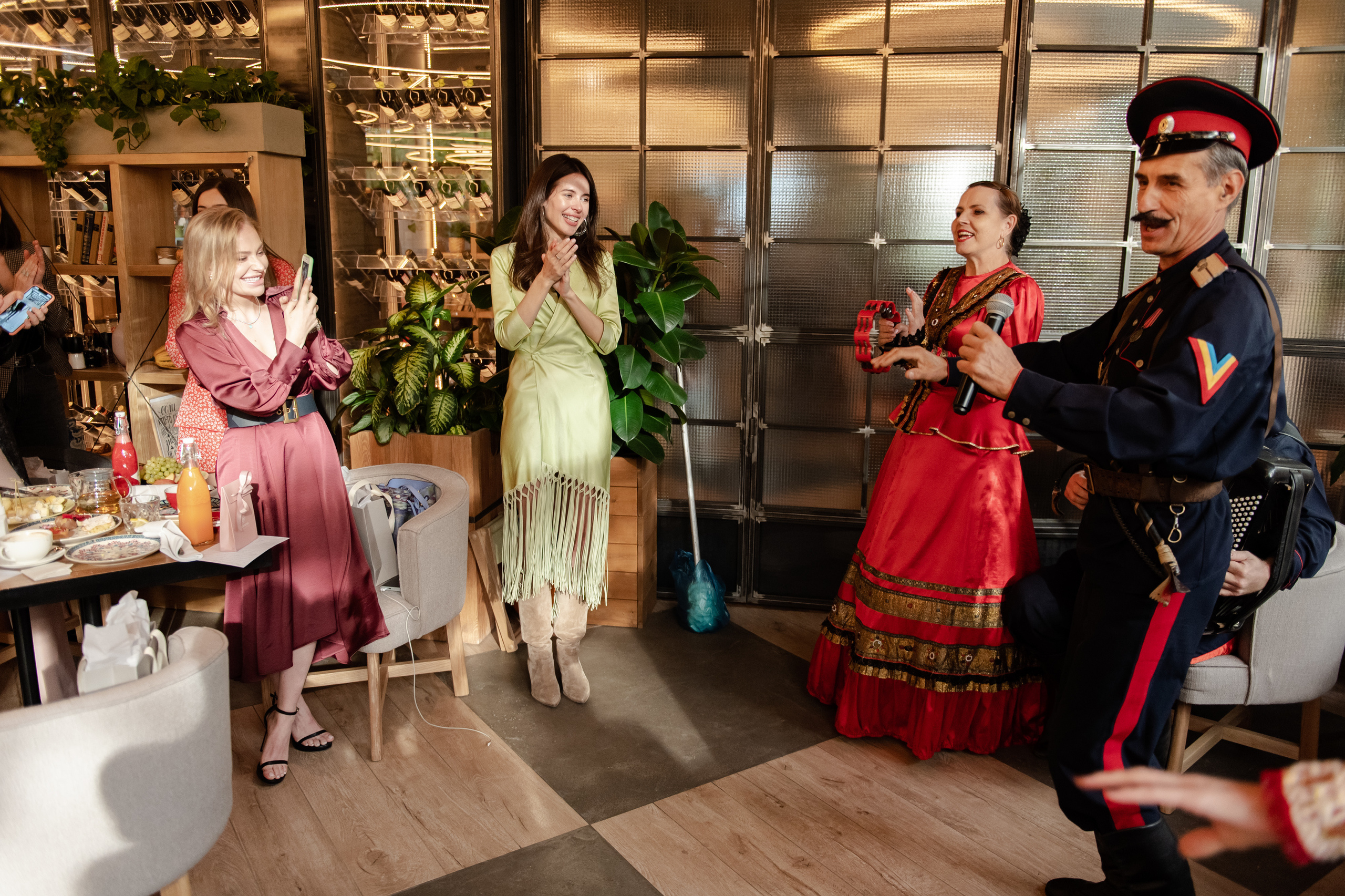 Репортажный фотограф в Ростове. Свадебный фотограф в Ростове Максимов Максим