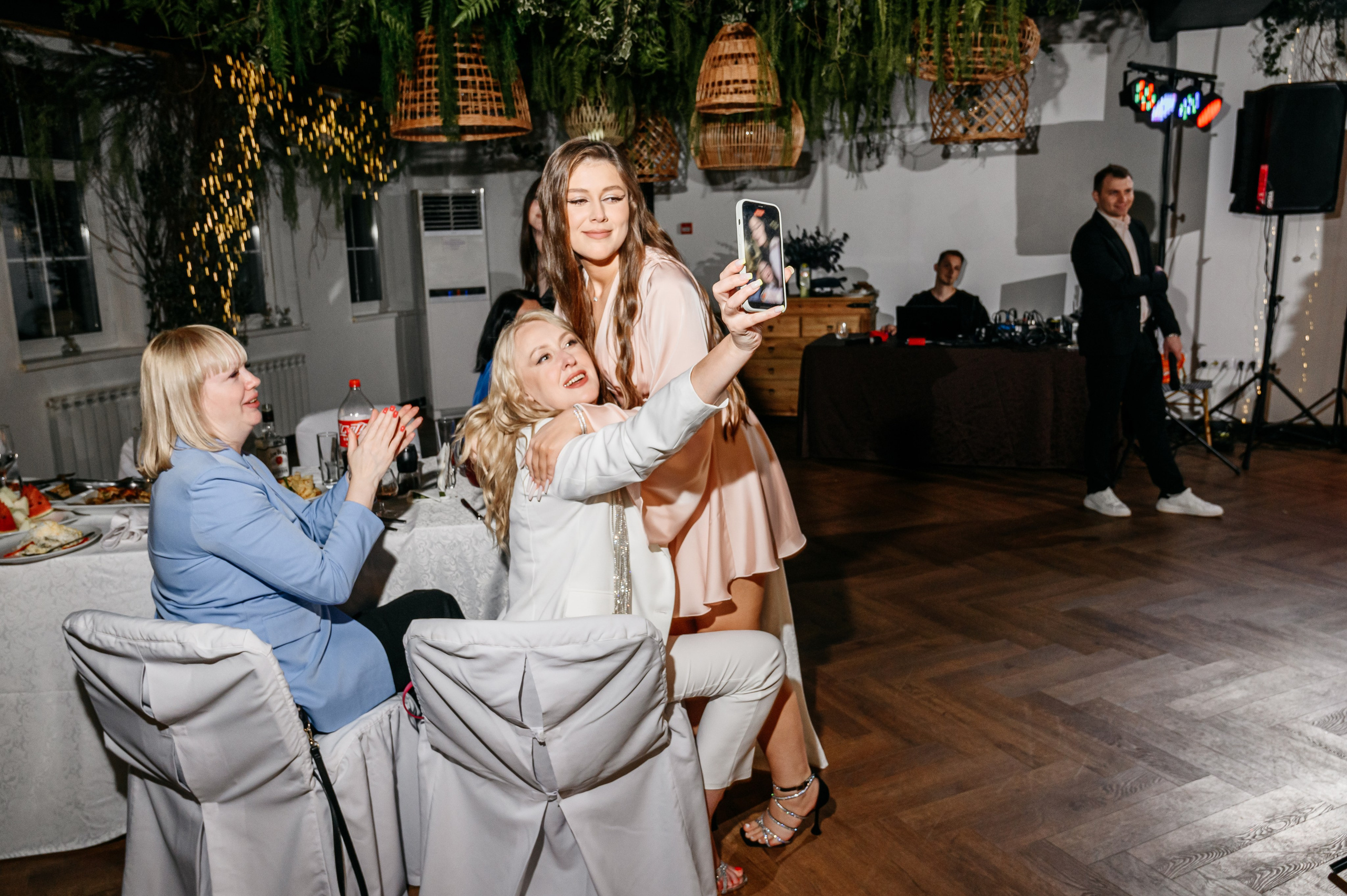 Выпускной Школа № 7. Фотограф Владивосток. Игорь Кирсанов